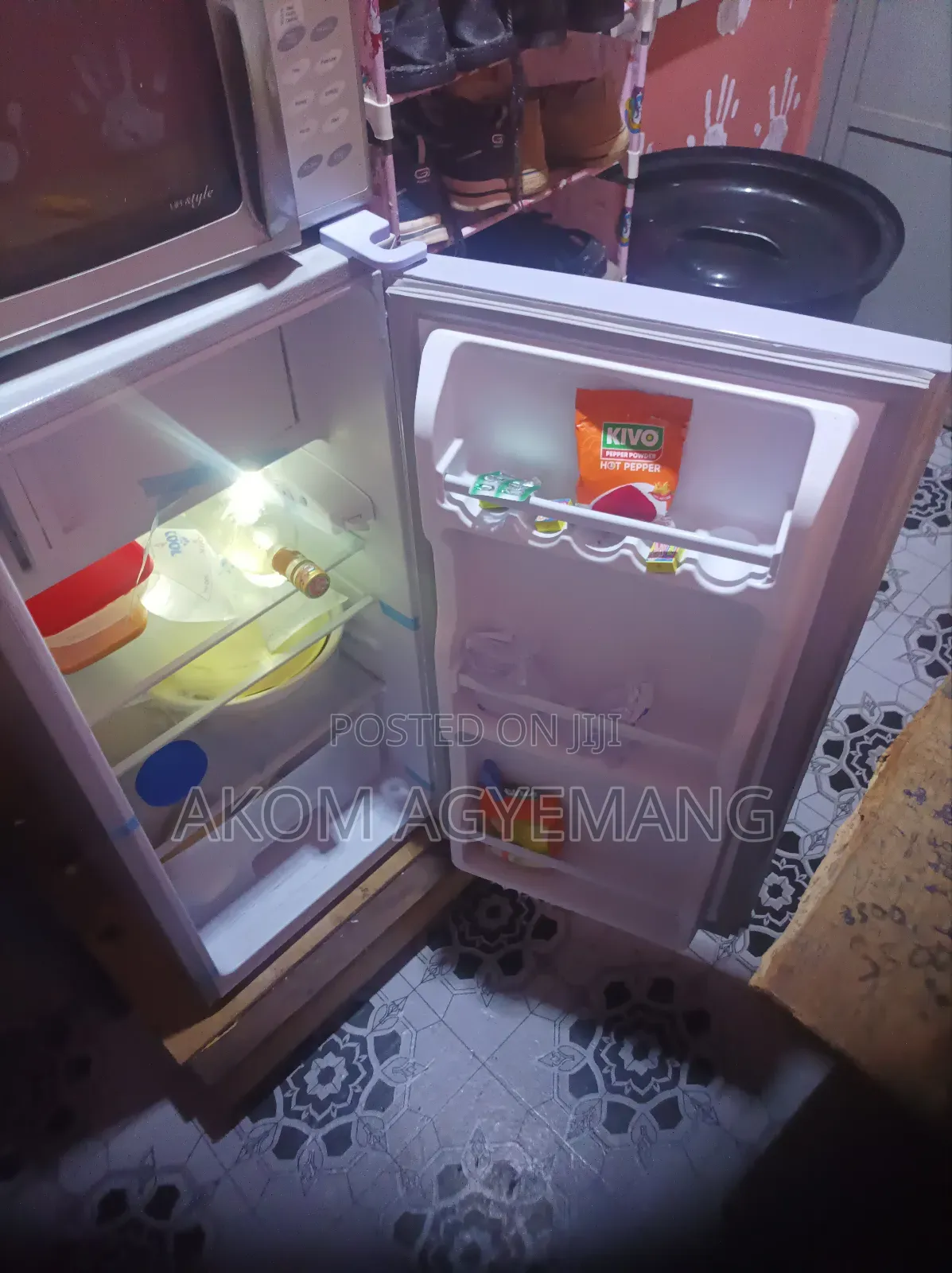 Single Door Table Top Fridge