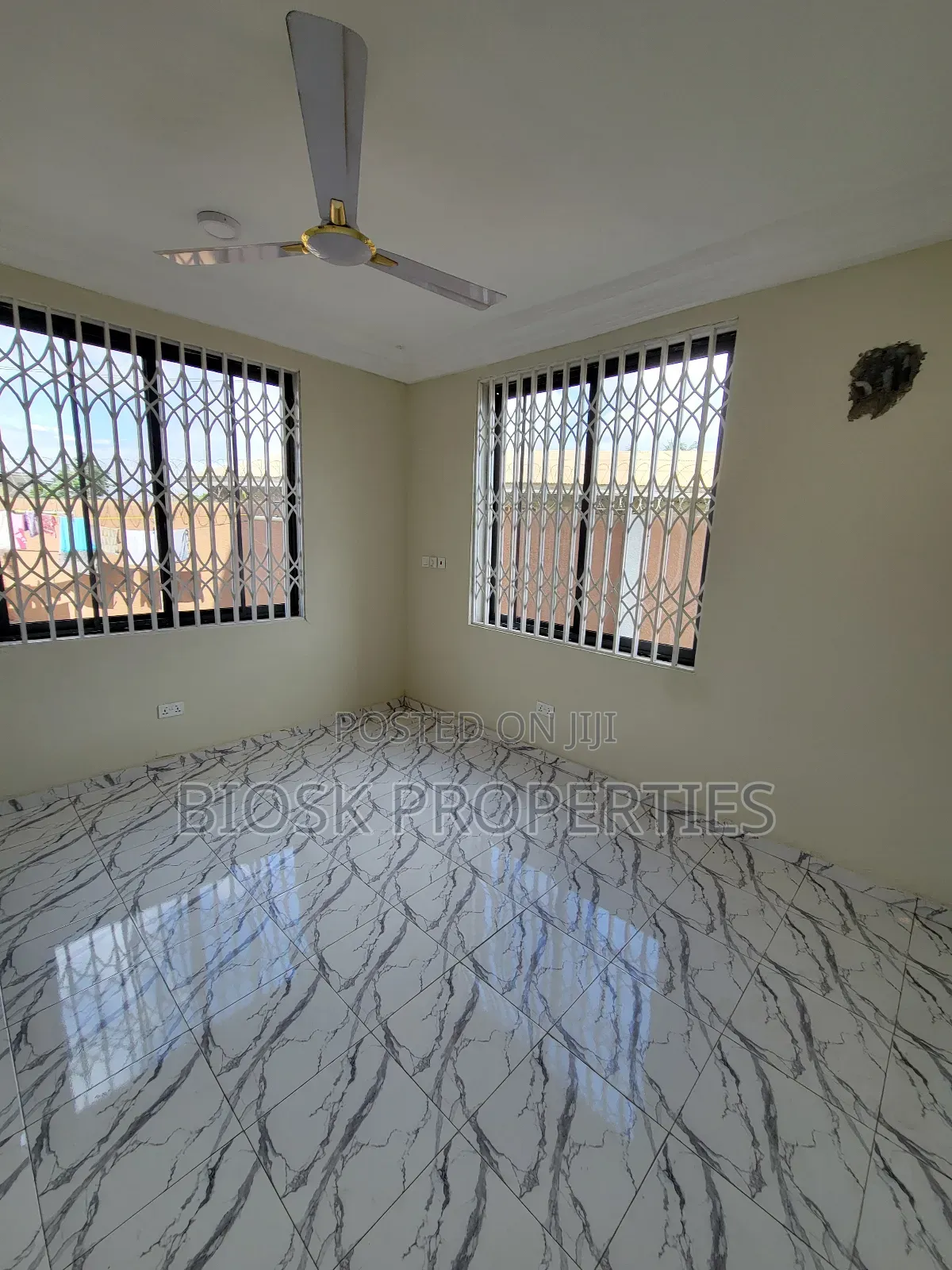 2bdrm Apartment in Biosk Properties, Amrahia for rent