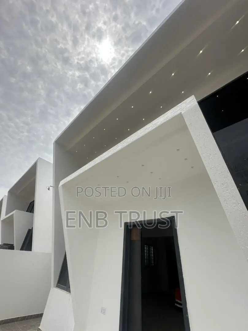3bdrm House in North Legon for sale