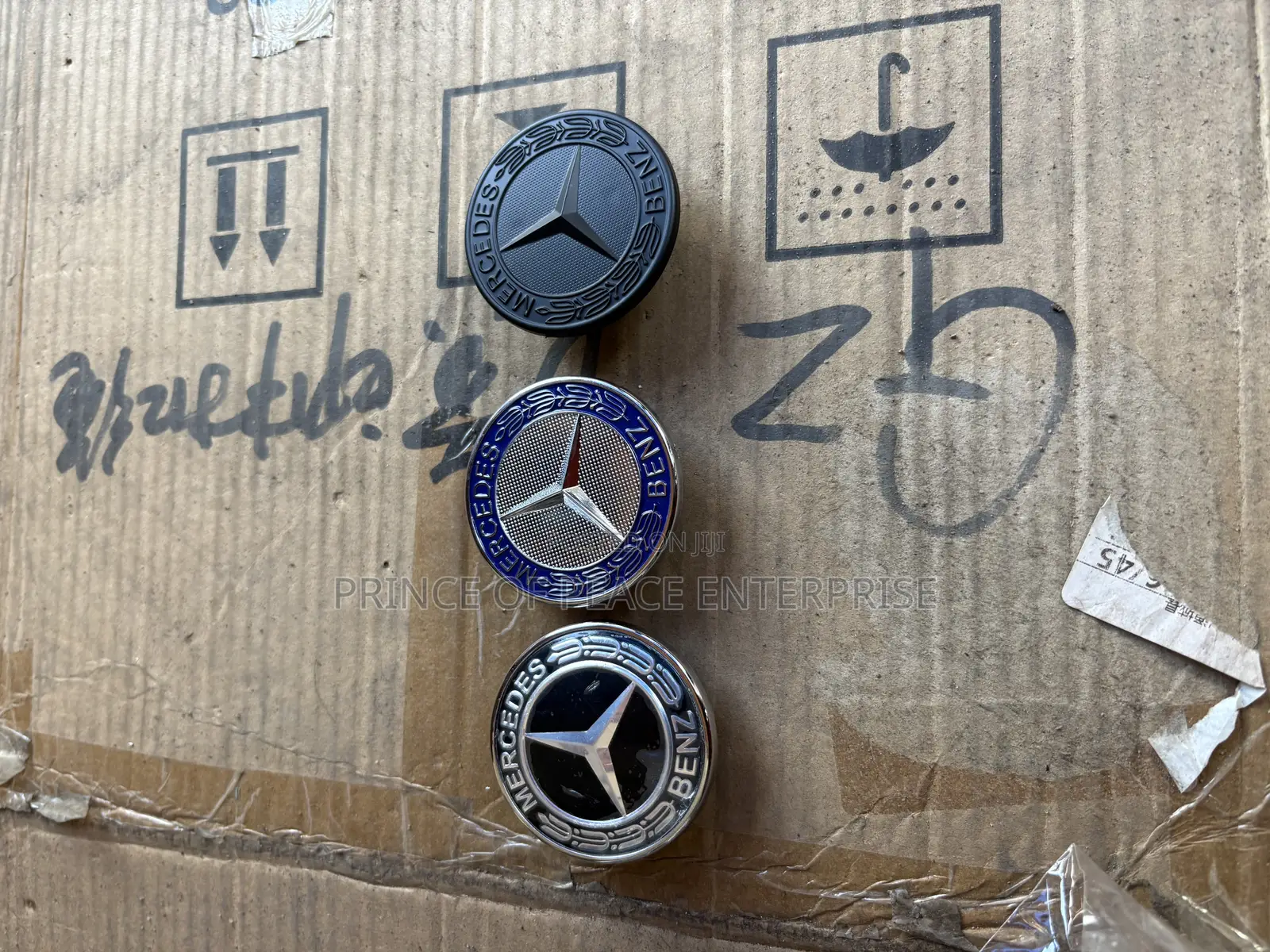 Mercedes Flat Benz Bonet Crown or Flat Emblem