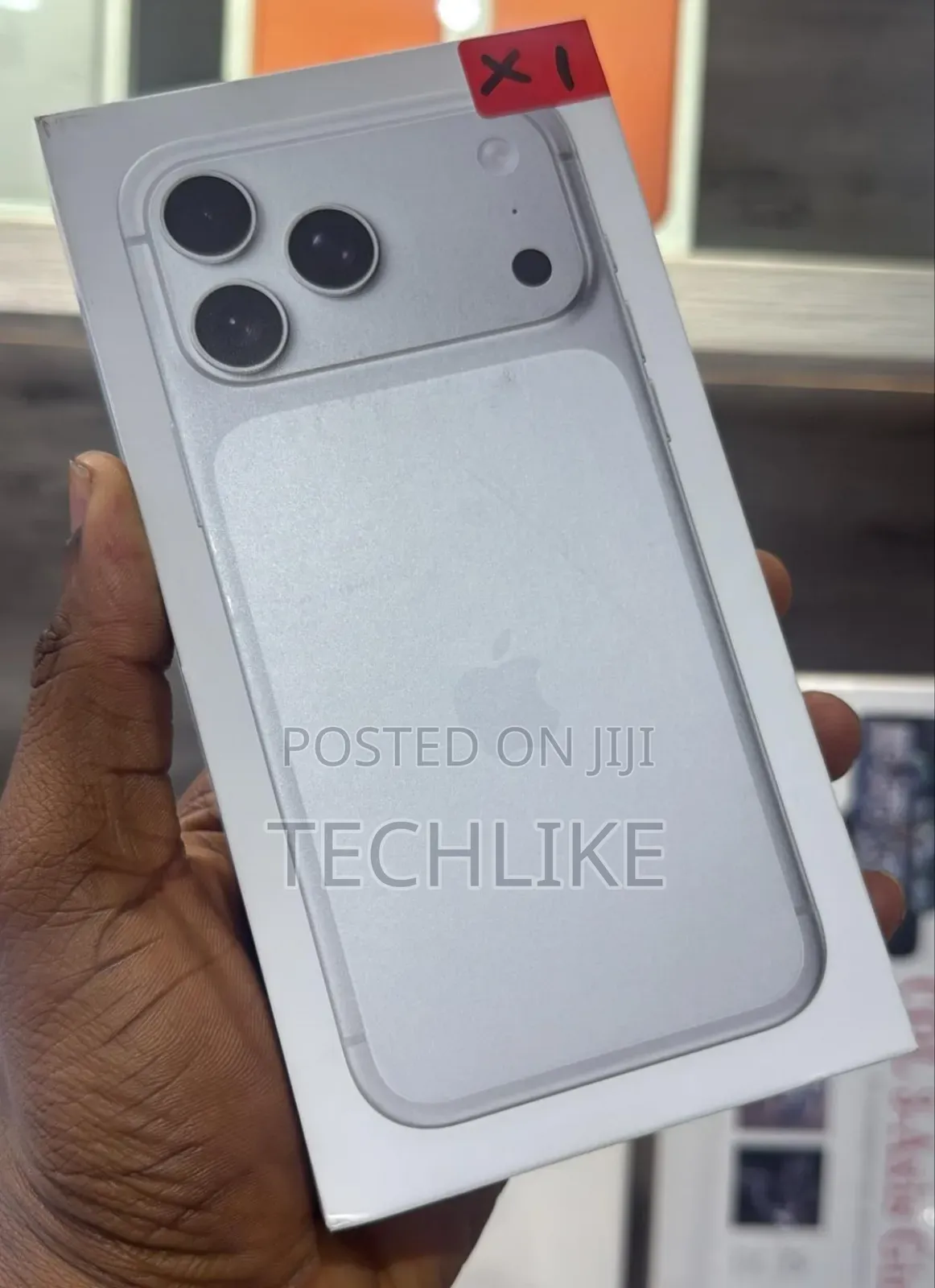 New Apple iPhone 17 Pro Max 1 TB Silver