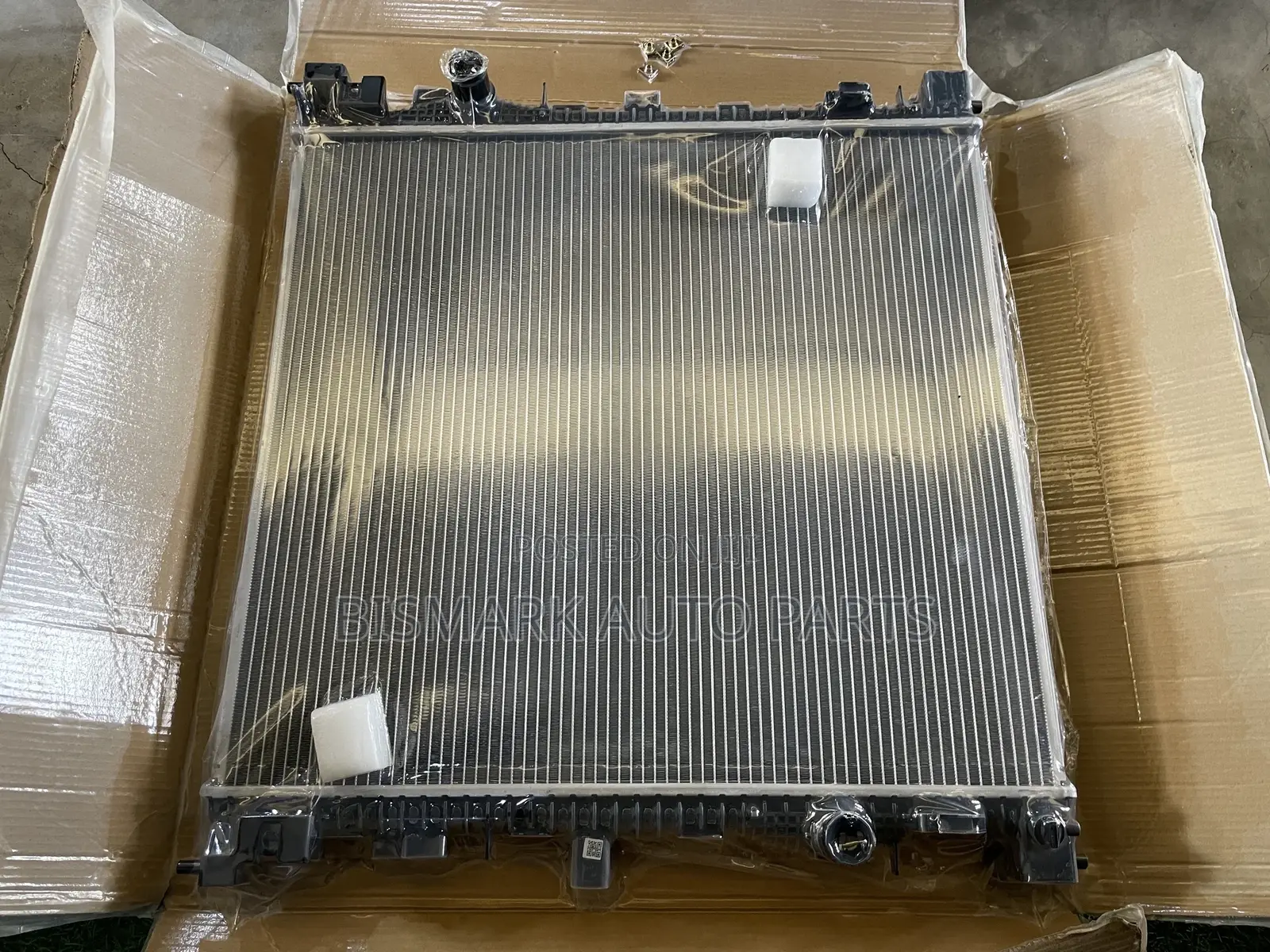Ford Explorer 2020-2021-2022-2023-2024 Radiator Tank