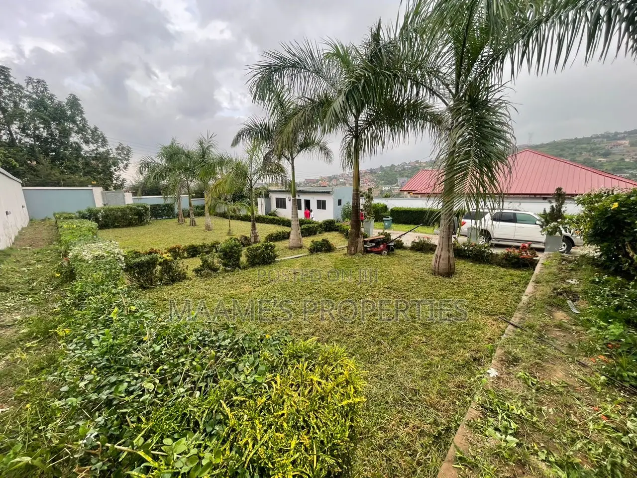 4bdrm House in Kwabenya for sale