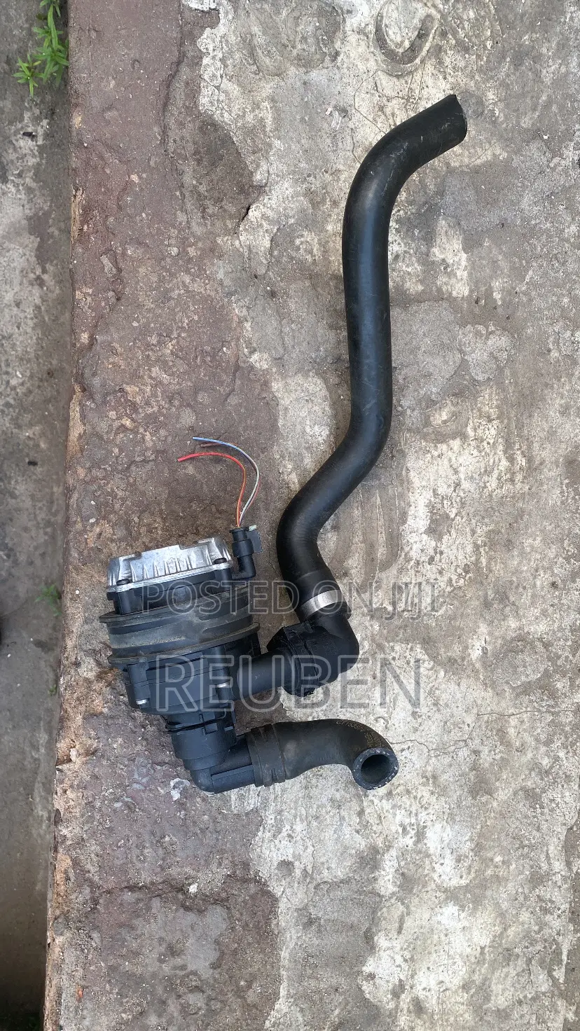 C300 (2016-2018) W205 Engine Auxiliary Water Pump
