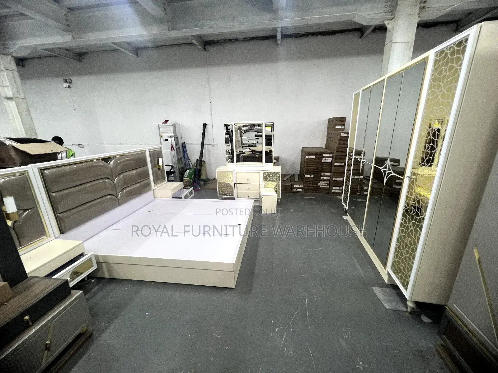 Quality Foreign Bedroom Set