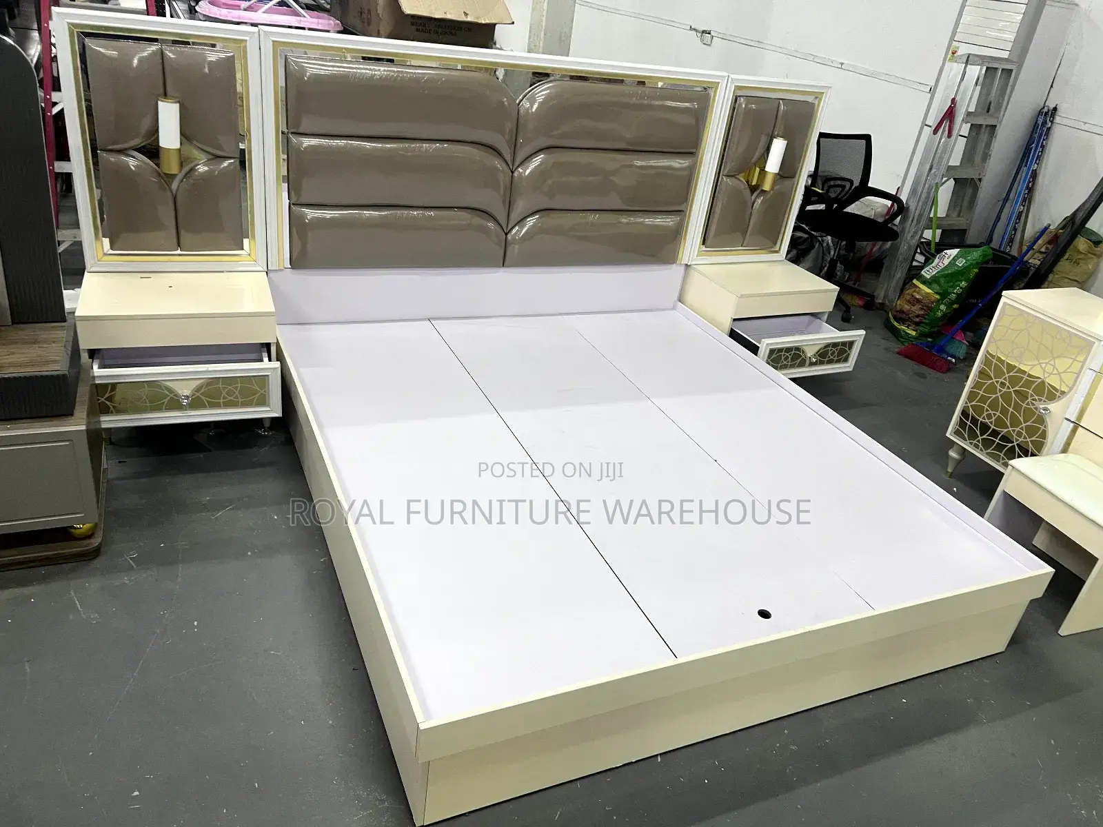 Quality Foreign Bedroom Set