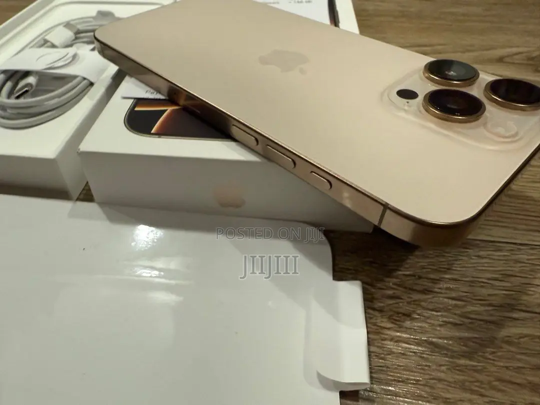 Apple iPhone 16 Pro Max 256 GB Gold