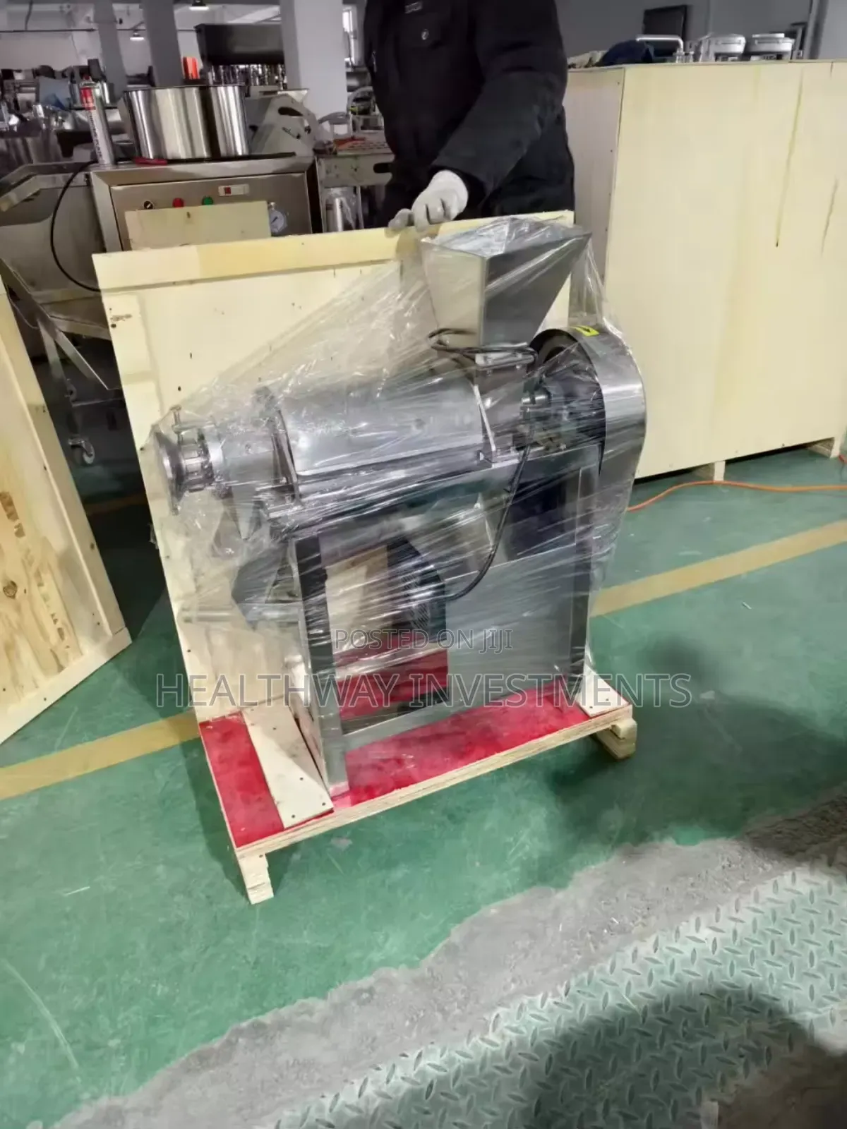 Commercial Fruit Juicer