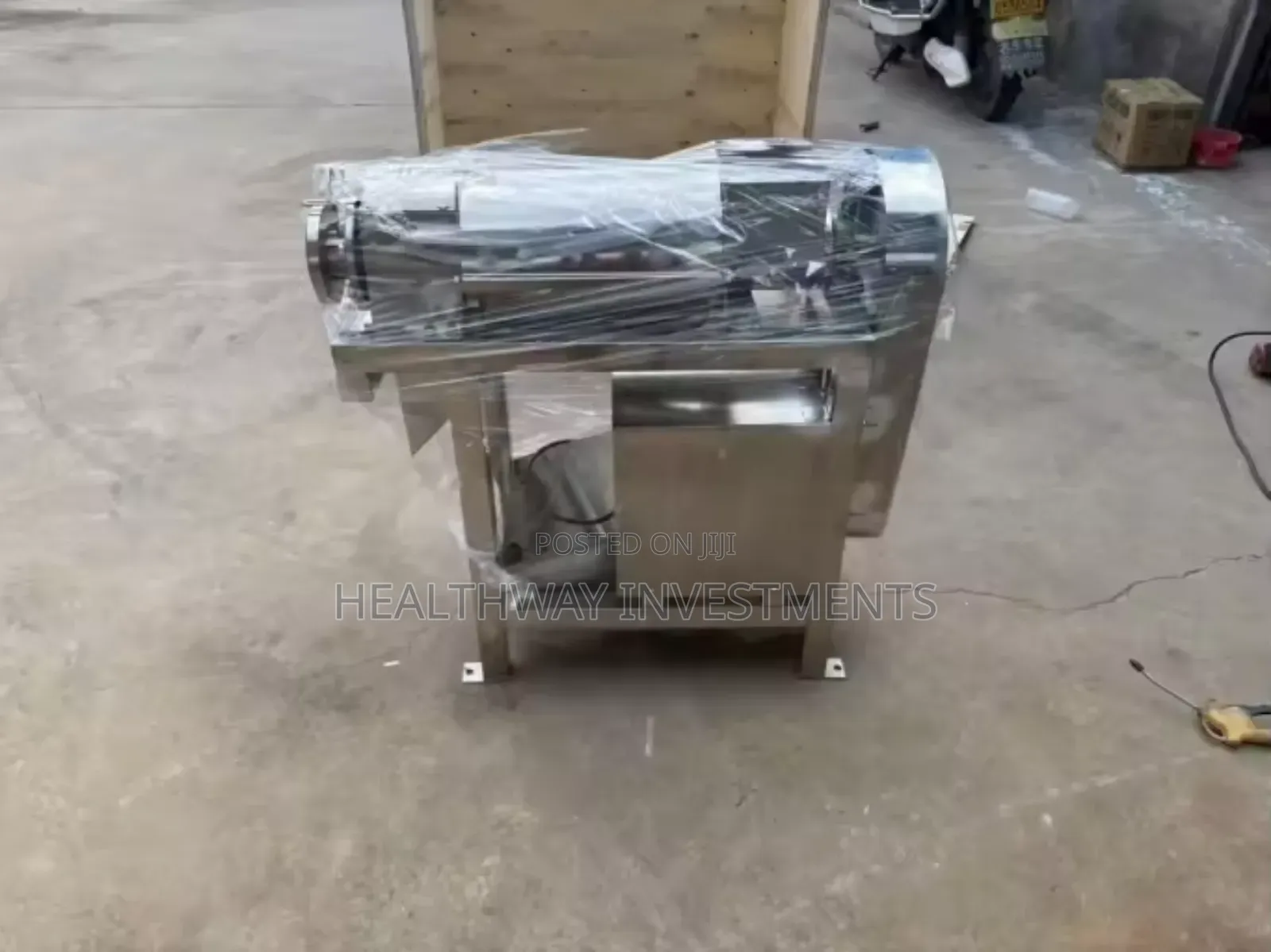 Commercial Fruit Juicer