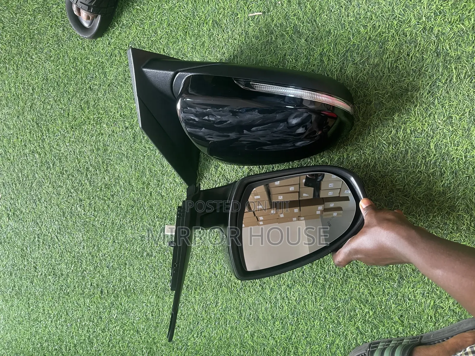 Hyundai Tucson 2017-2021 Side Mirror With Sensor and Light
