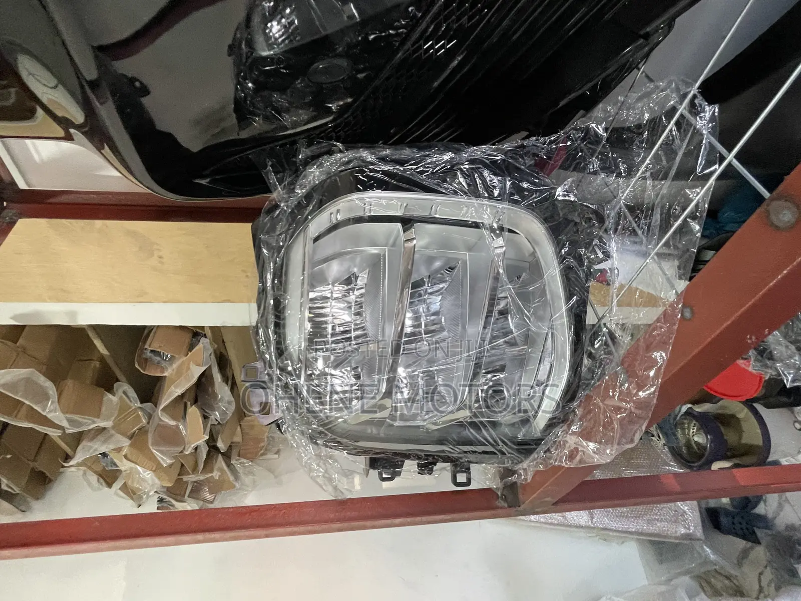Mitsubishi Outlander 2022-2023 Headlights Available