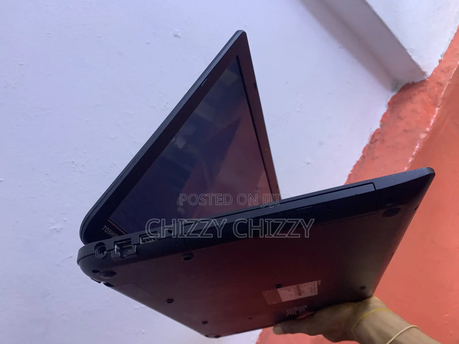Laptop Toshiba Satellite C50 4GB Intel Core I3 HDD 320GB