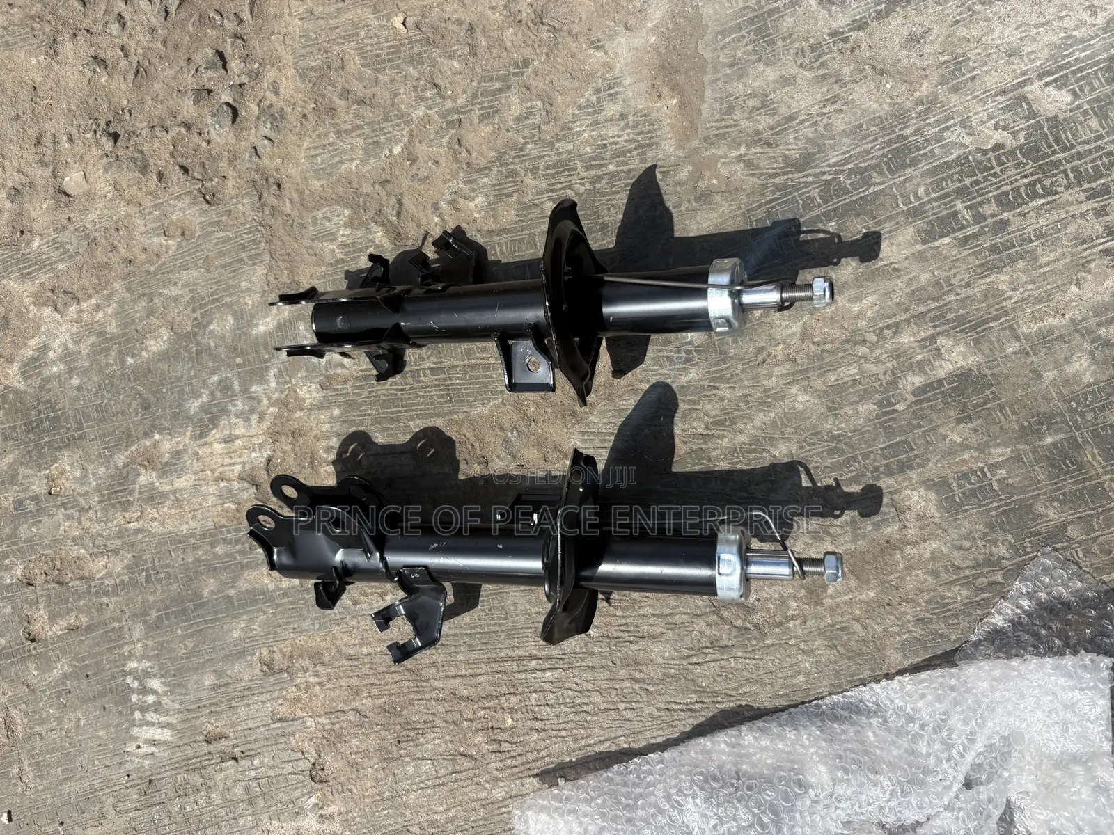 Nissan Cuber Nissan Versa Front Shocks Pair
