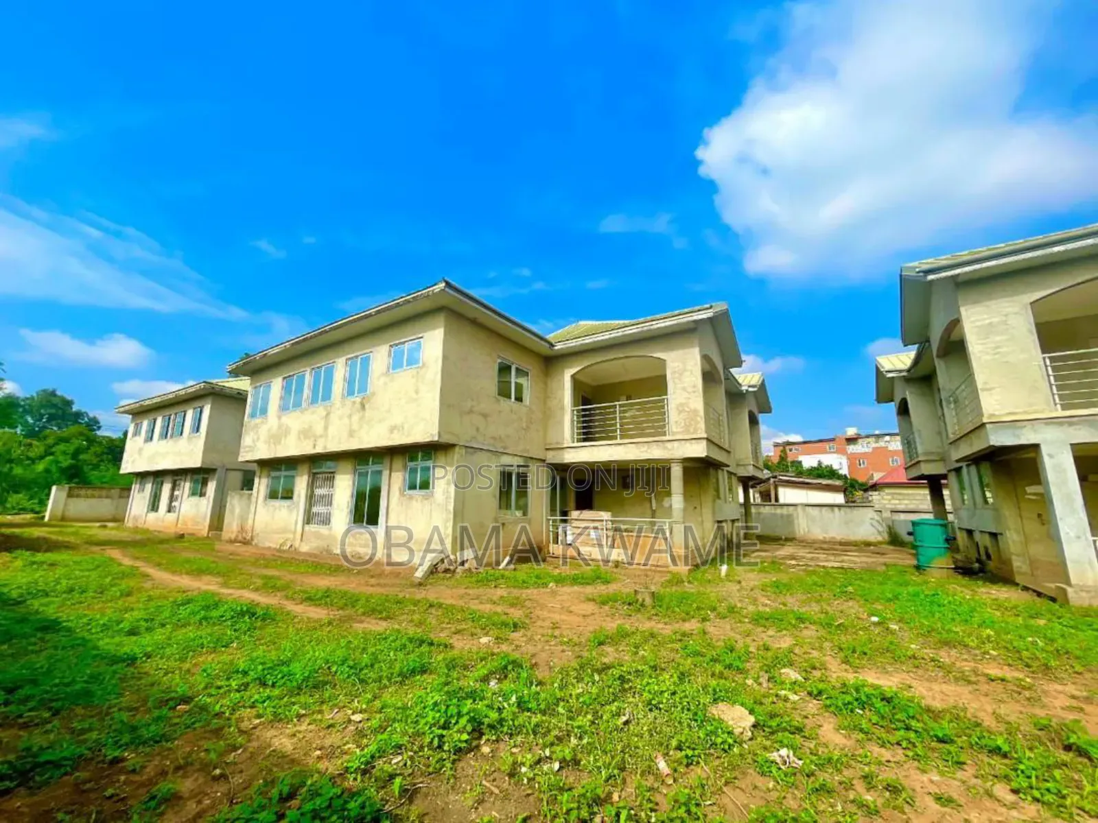 18bdrm House in Laryea Homes, West Legon for sale