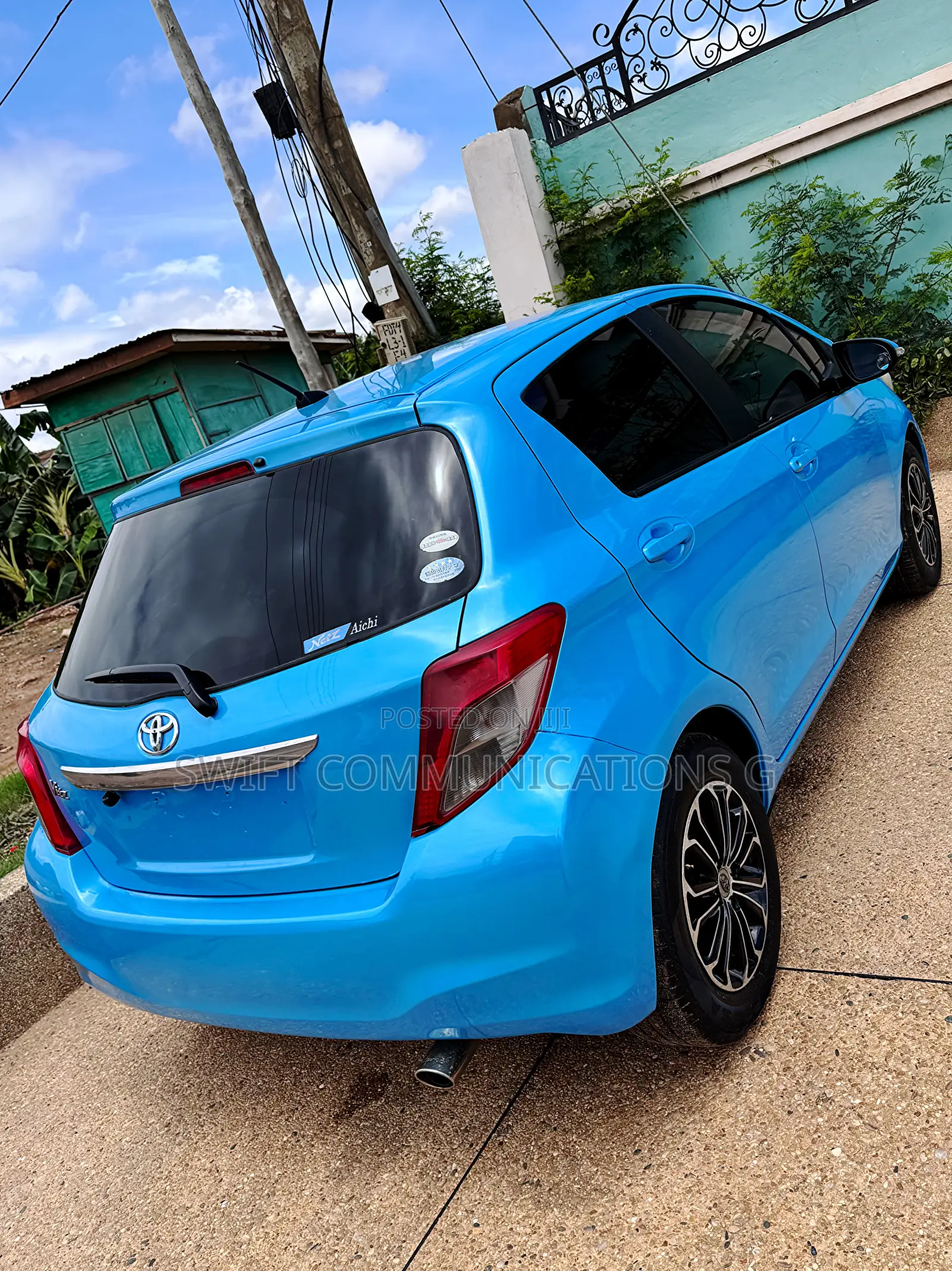 Toyota Vitz 1.3 FWD 5dr 2012 Blue