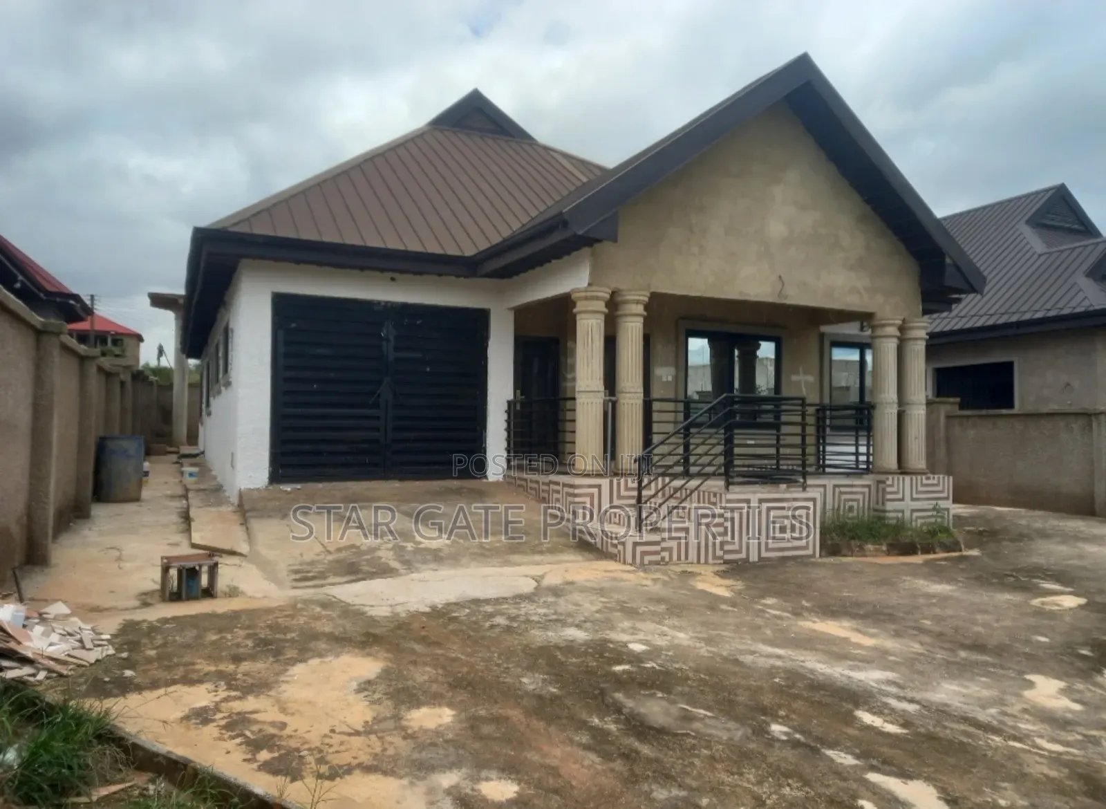 4bdrm House in Santasi Trede, Kumasi Metropolitan for sale