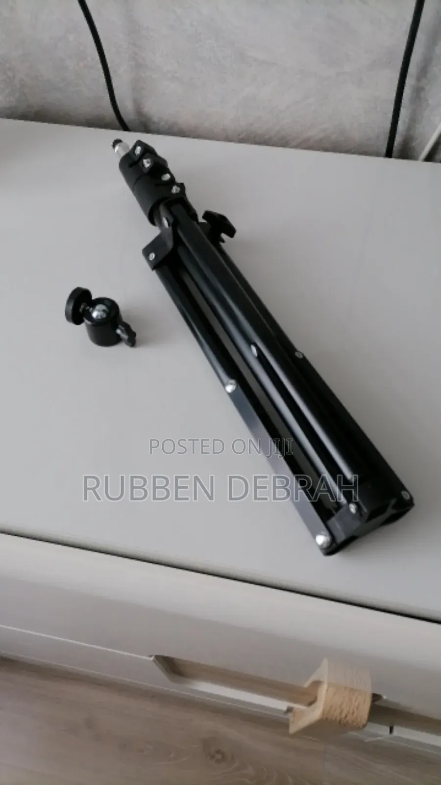 Projector Tripod Stand Mount