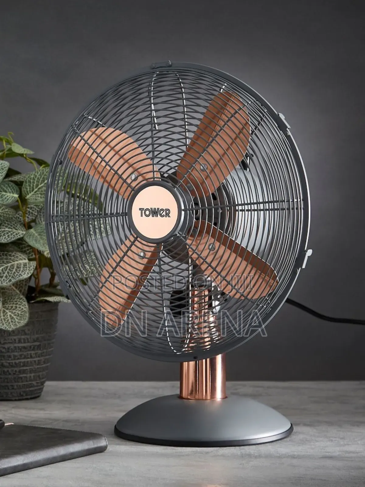 Tower Cavaletto 12-Inch Metal Desk Fan. New