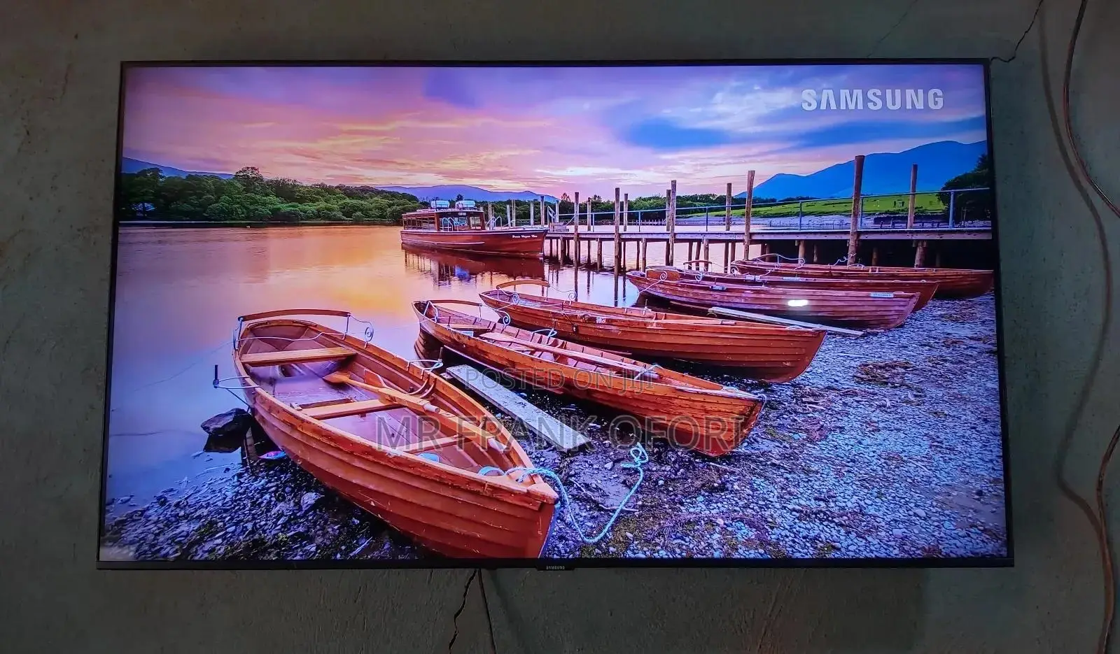 Samsung 50inches Smart Edgeless Screen