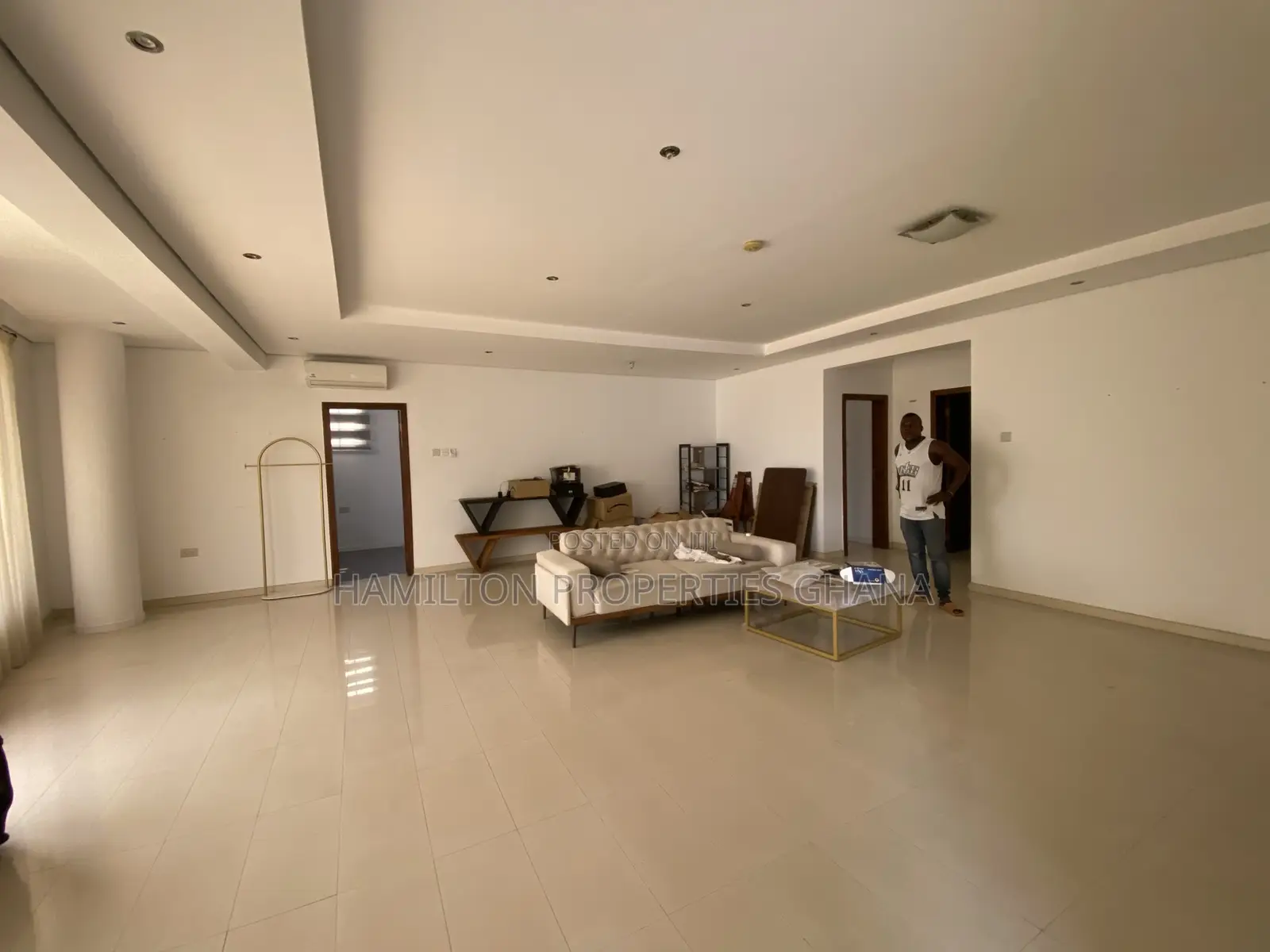 2bdrm Apartment in Labone Crescent for rent