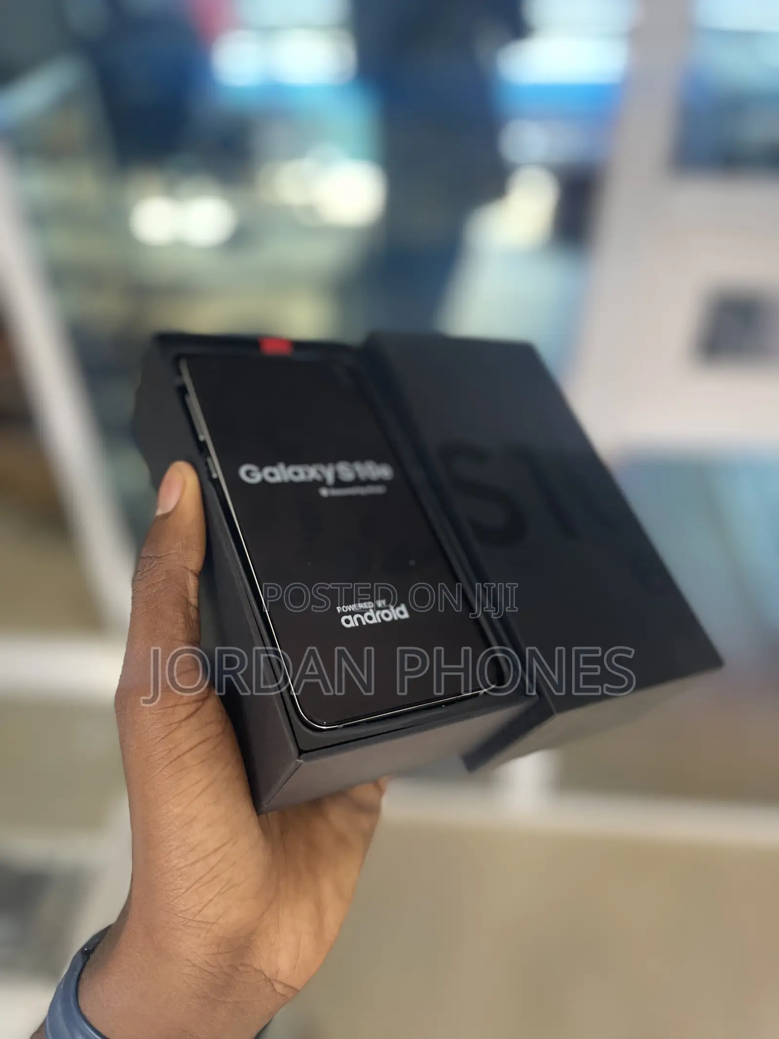 New Samsung Galaxy S10e 128 GB White