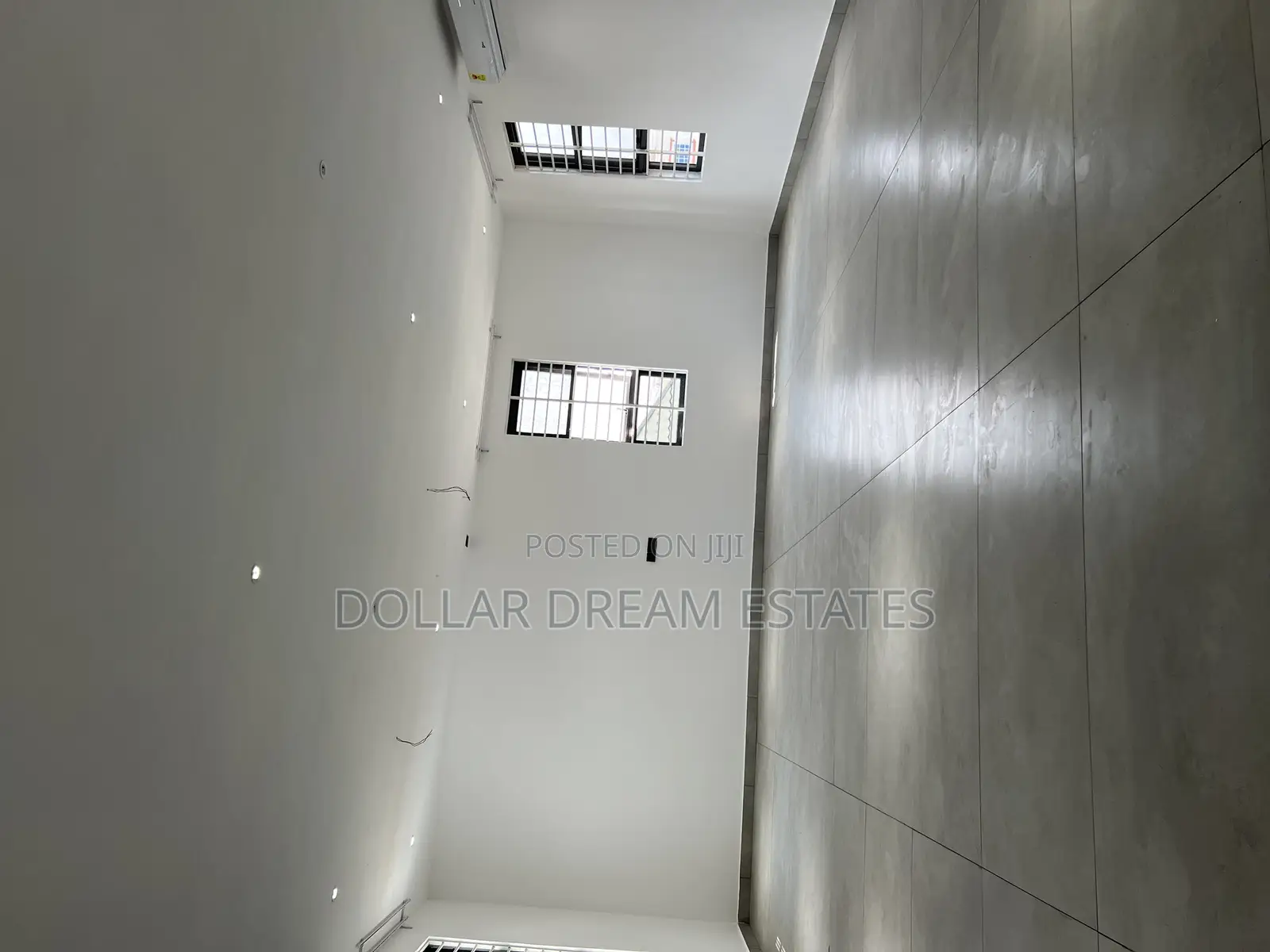 5bdrm House in Adjiriganor for sale