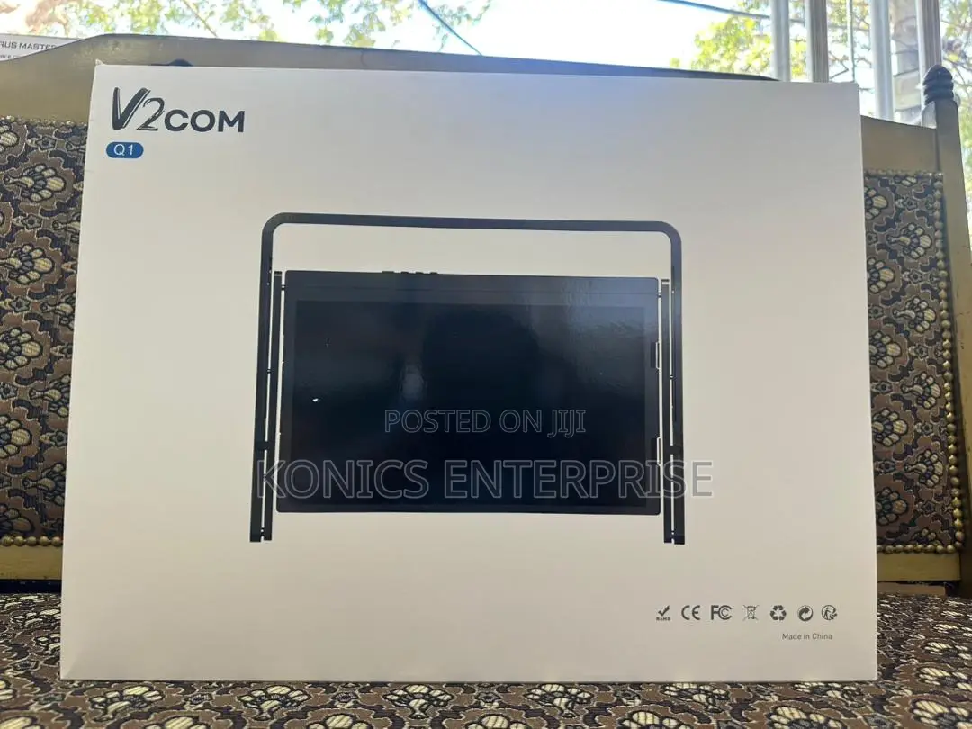 V2com Quad-screen Q1