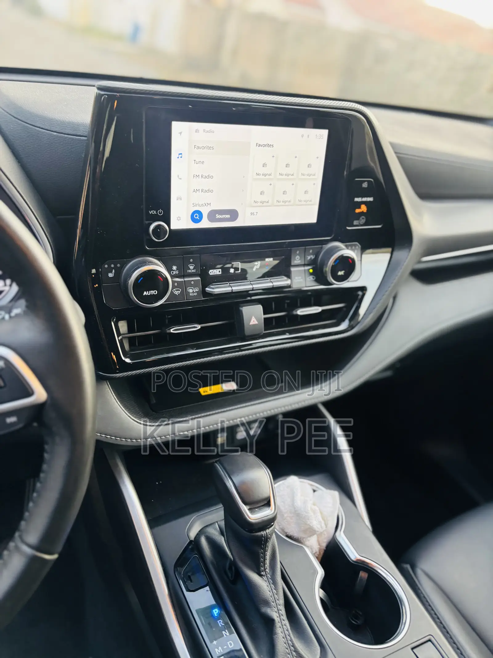 Toyota Highlander XSE FWD 2024 Silver