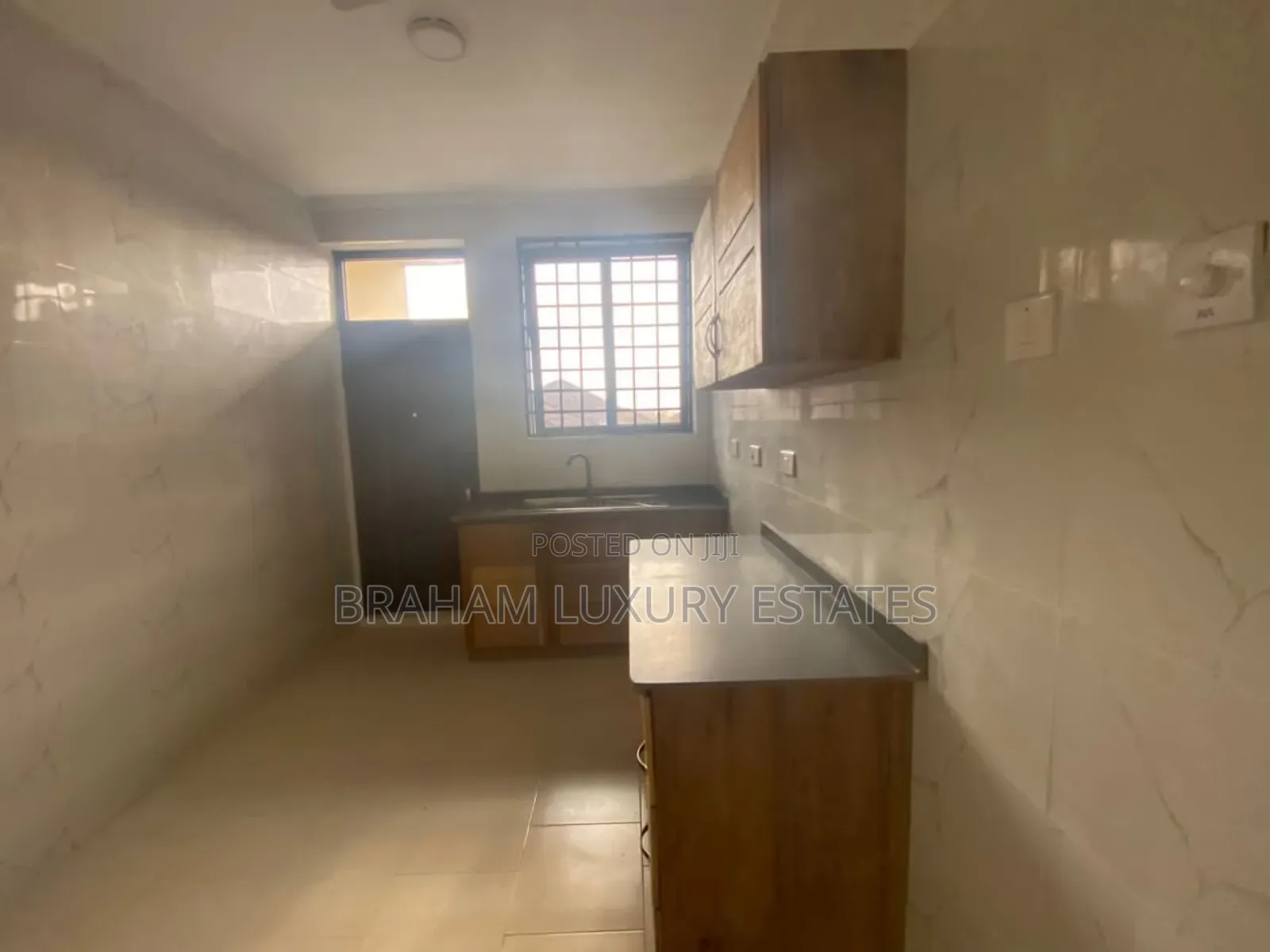 3bdrm Apartment in Braham Luxury, Spintex for rent