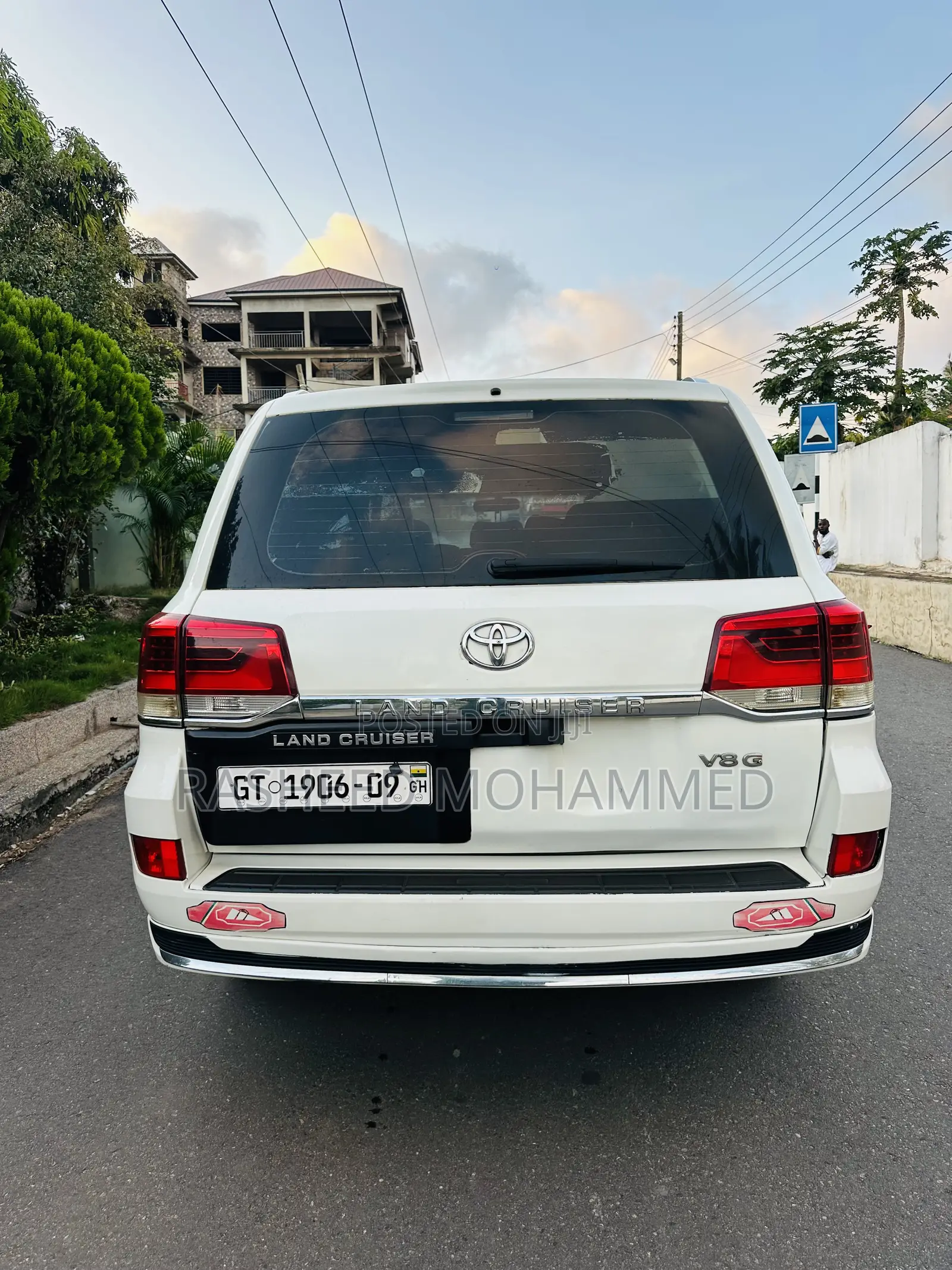 Toyota Land Cruiser 2007 White