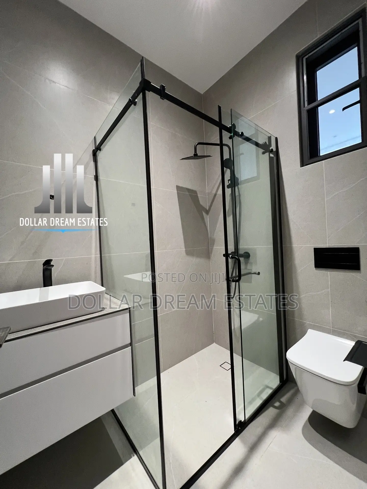 4bdrm House in Ashaley Botwe for sale