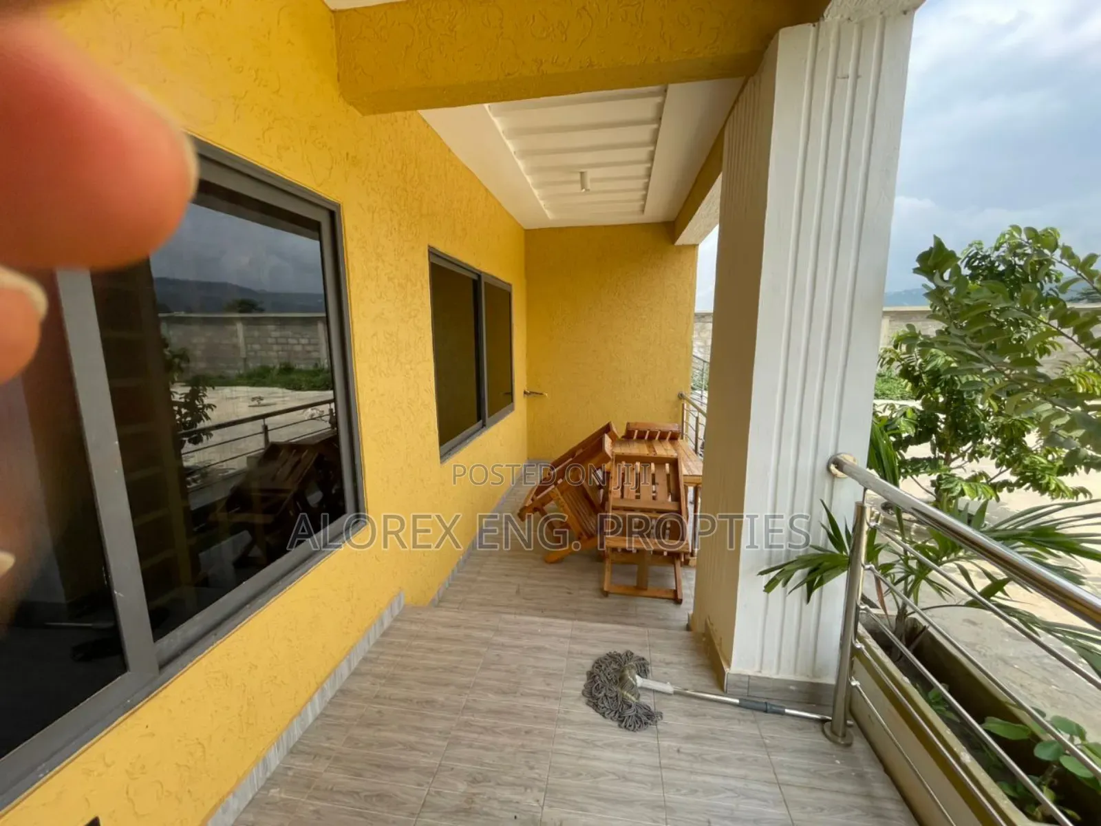 5bdrm House in Ayikuma, Dodowa for sale