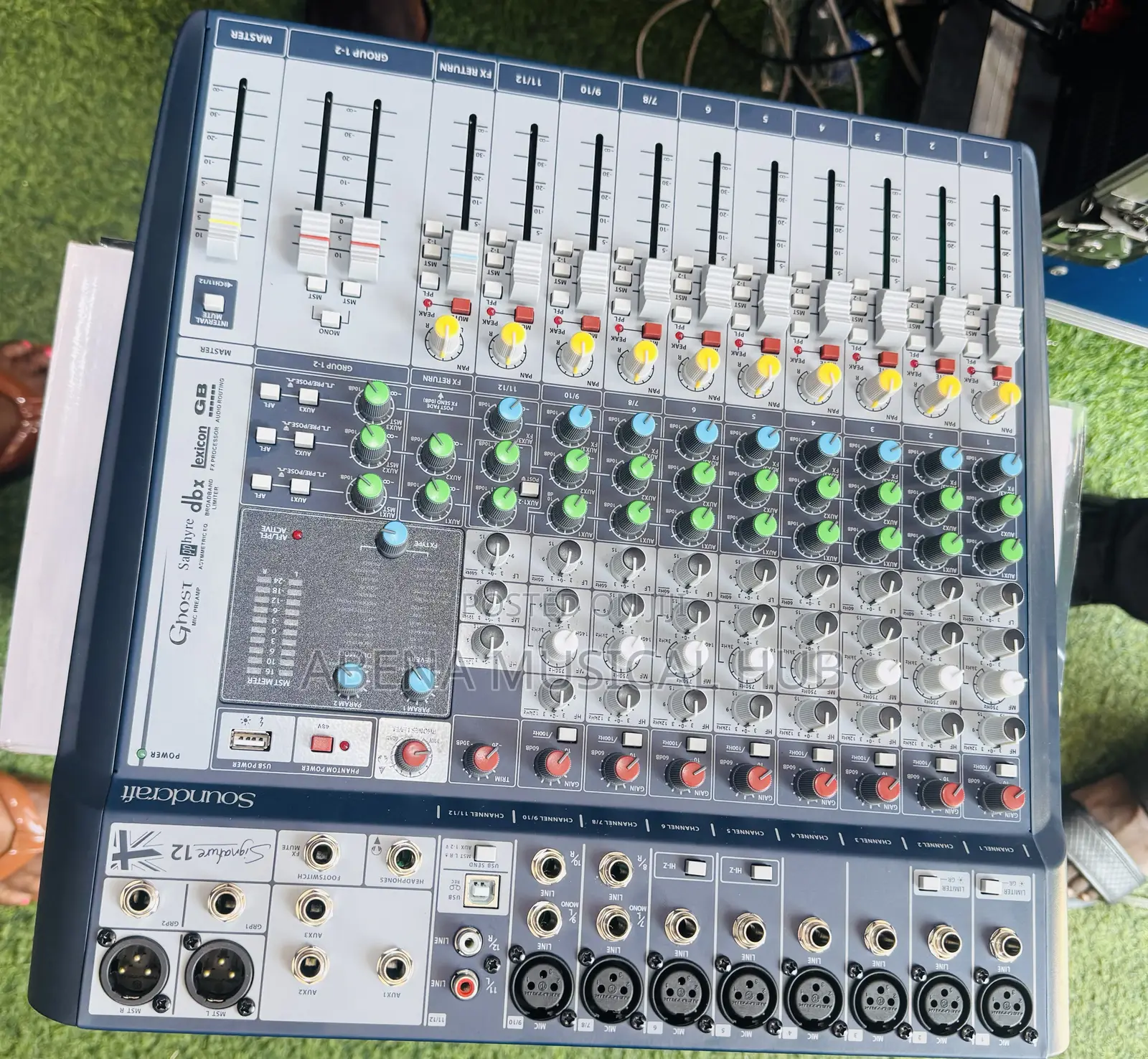 12 Channel Sound Craft Singnature Mixer