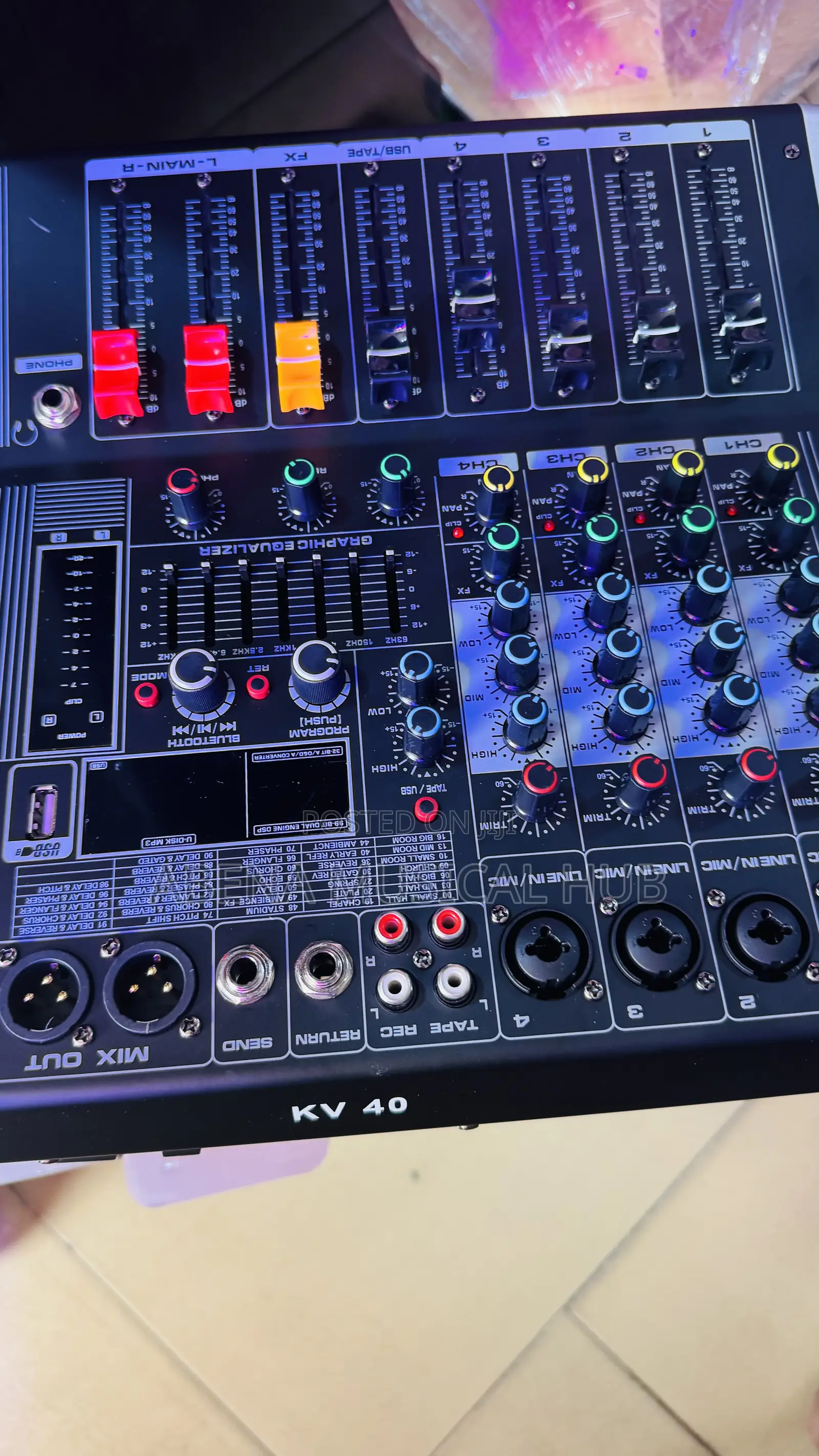 Kv 4 Channel Powered Mixer