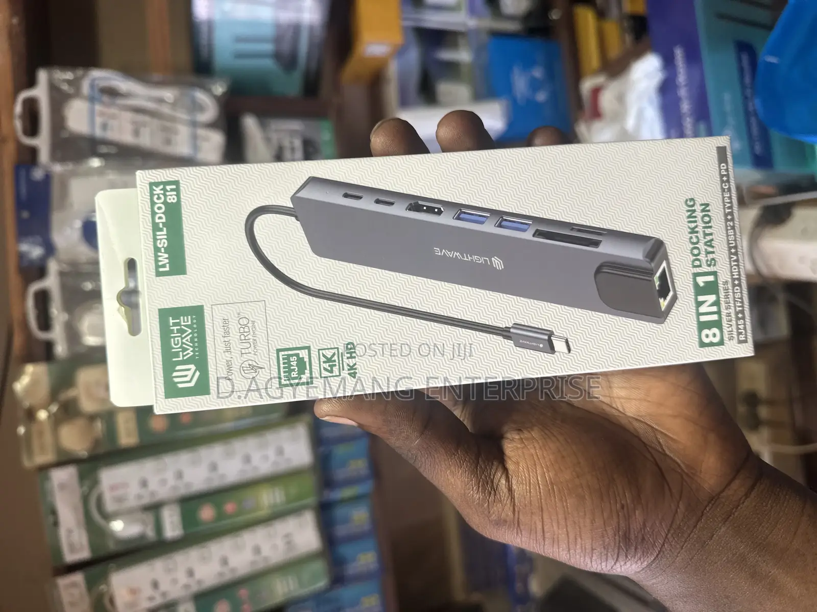 Lightwave 8 in 1 Docking Station