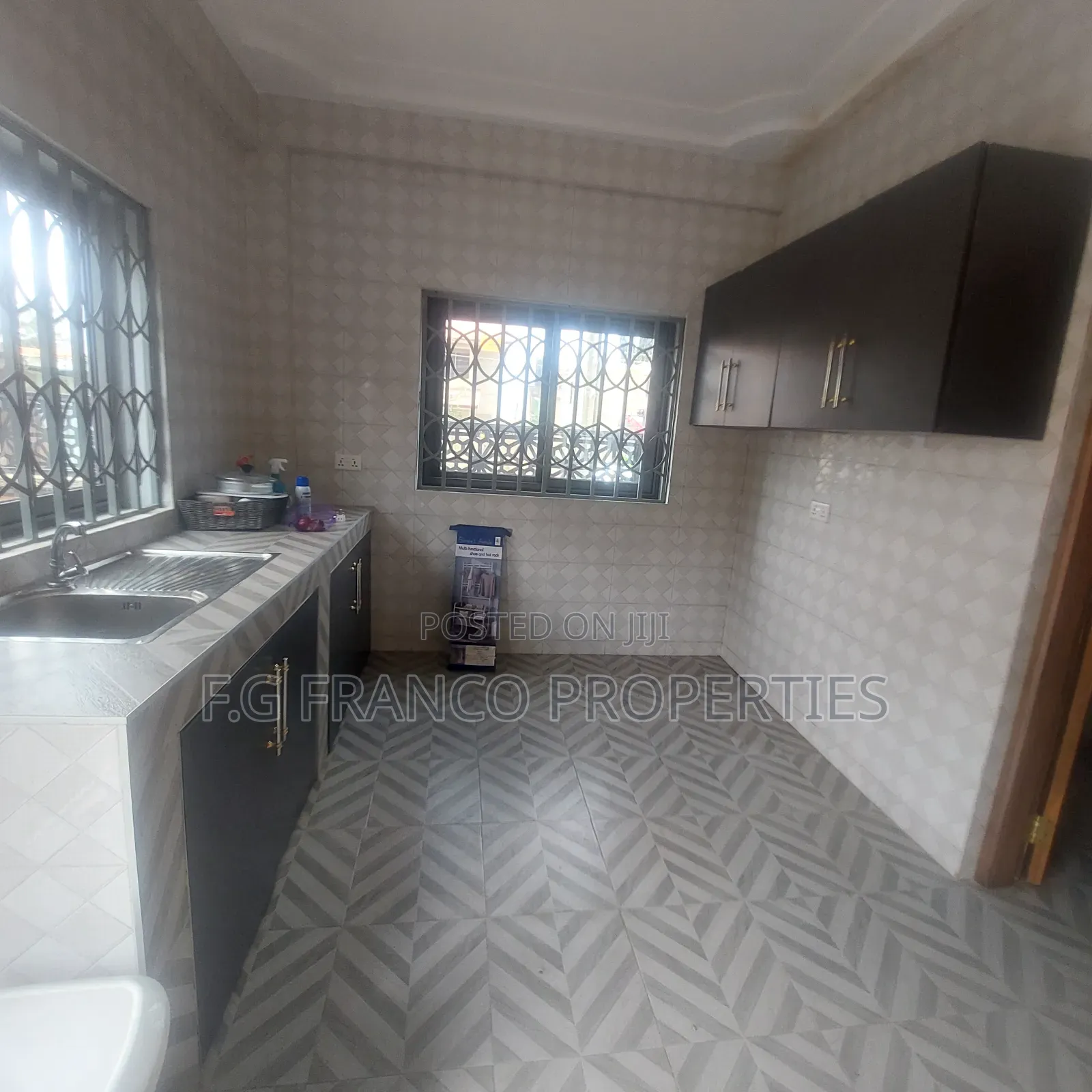 2bdrm Apartment in Kg Franco Properties, Spintex for rent