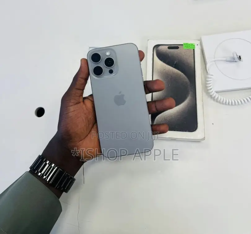 Apple iPhone 15 Pro Max 256 GB Silver
