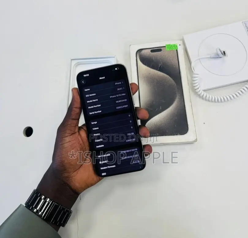 Apple iPhone 15 Pro Max 256 GB Silver
