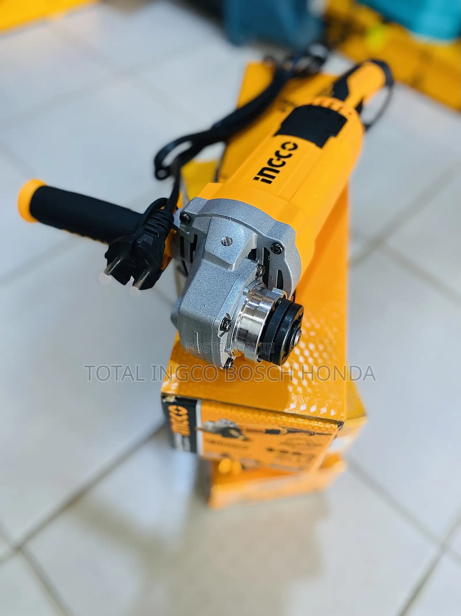 Cutting Machine 1500watt(125mm) Angle Grinder Ingco With Extra Brushes