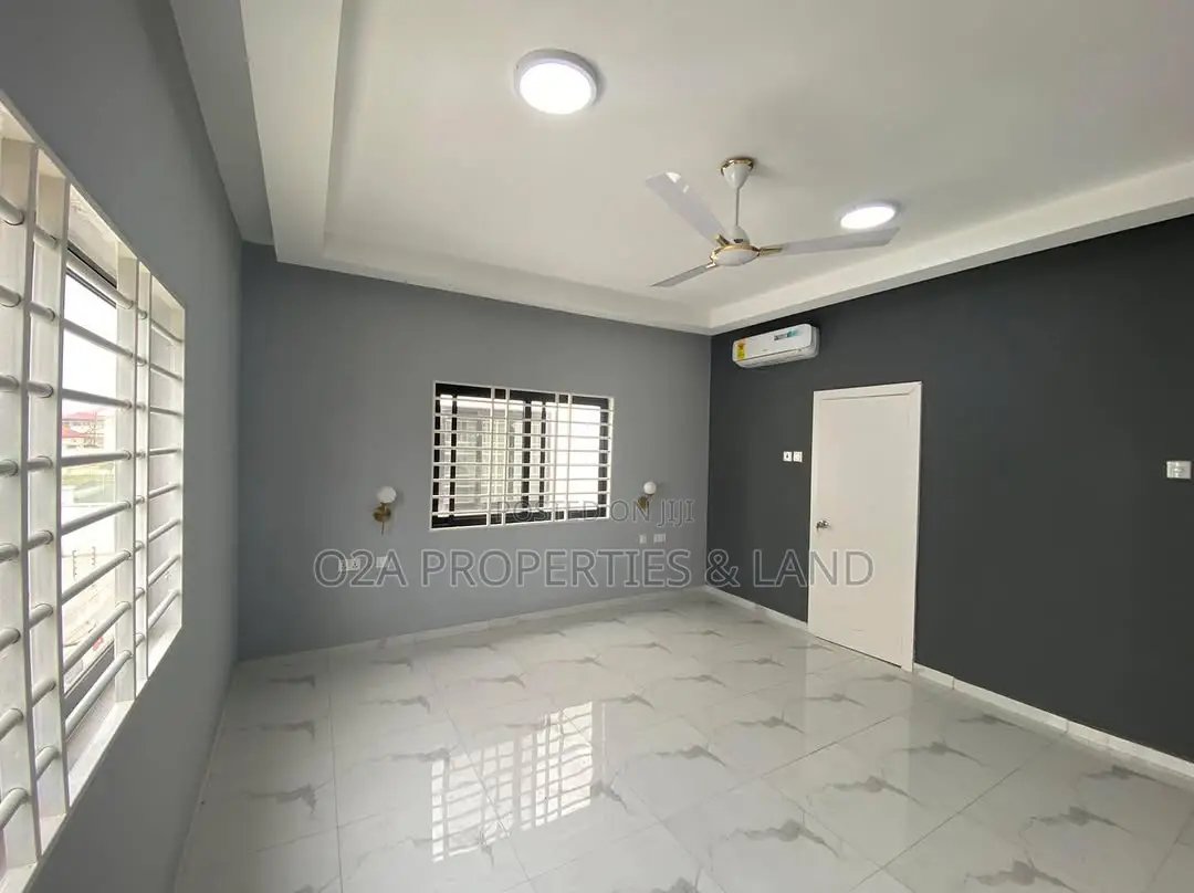 4bdrm House in Spintex, Baatsona Total for sale
