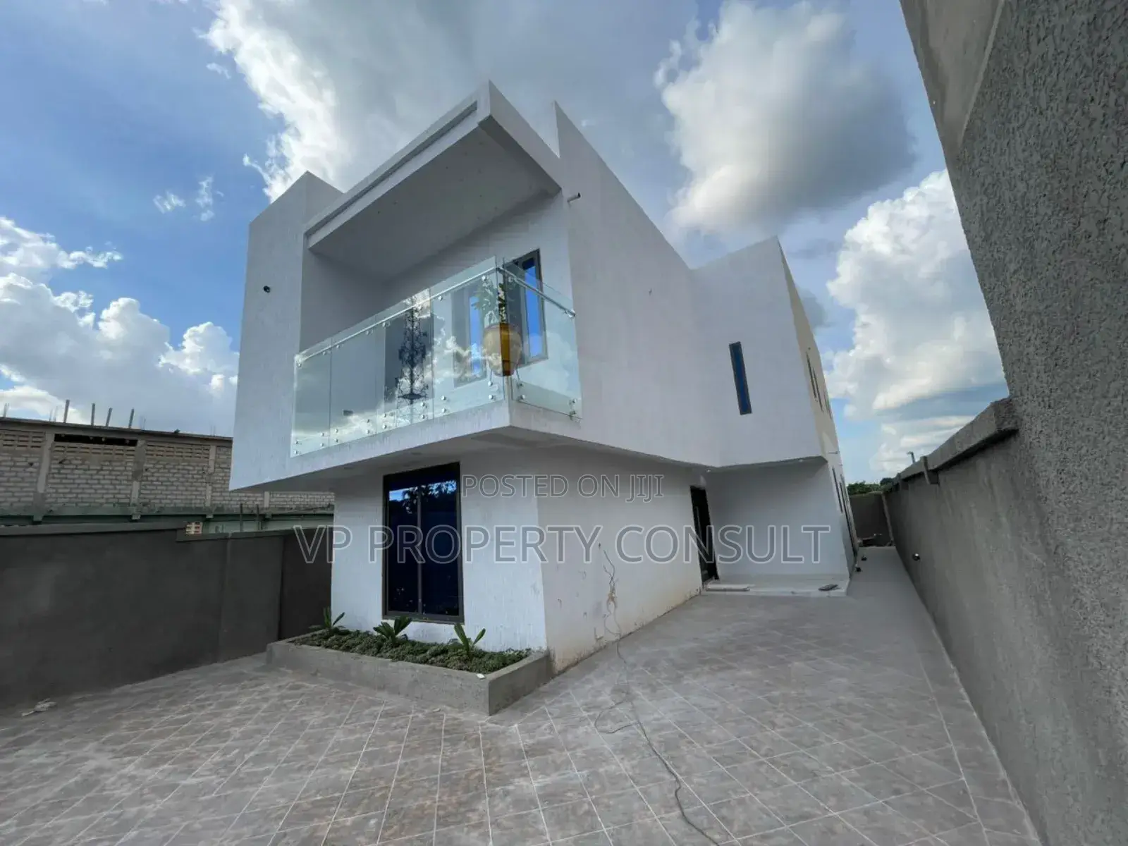 4bdrm House in Kumasi Metropolitan for sale