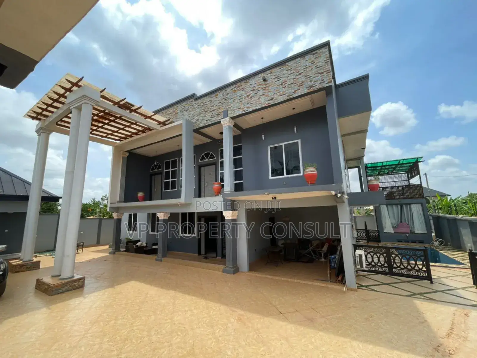 Furnished 6bdrm House in Atwima Nwabiagya for sale