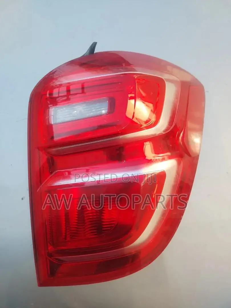 Chevrolet Equinox 2016-2017 Taillights Right