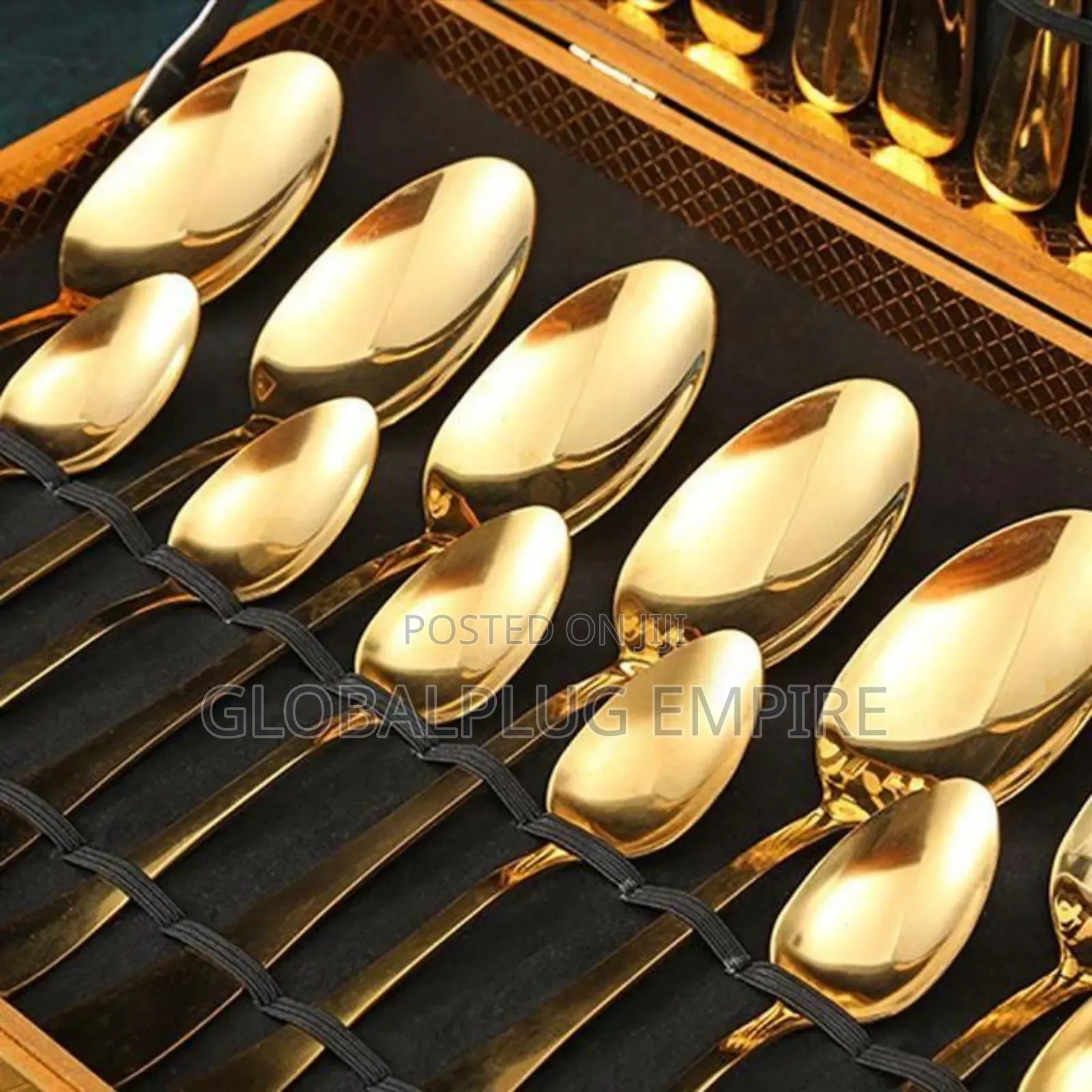 24 Pieces Gold Cutlery Set Elegant Dining in Style