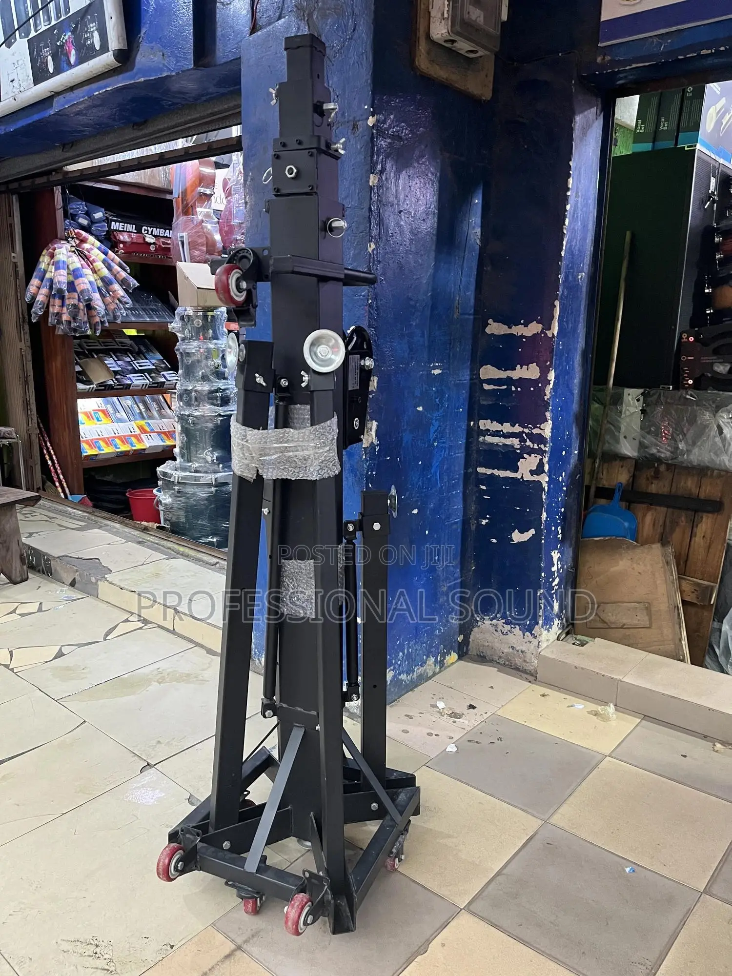 Line Arrays Stand