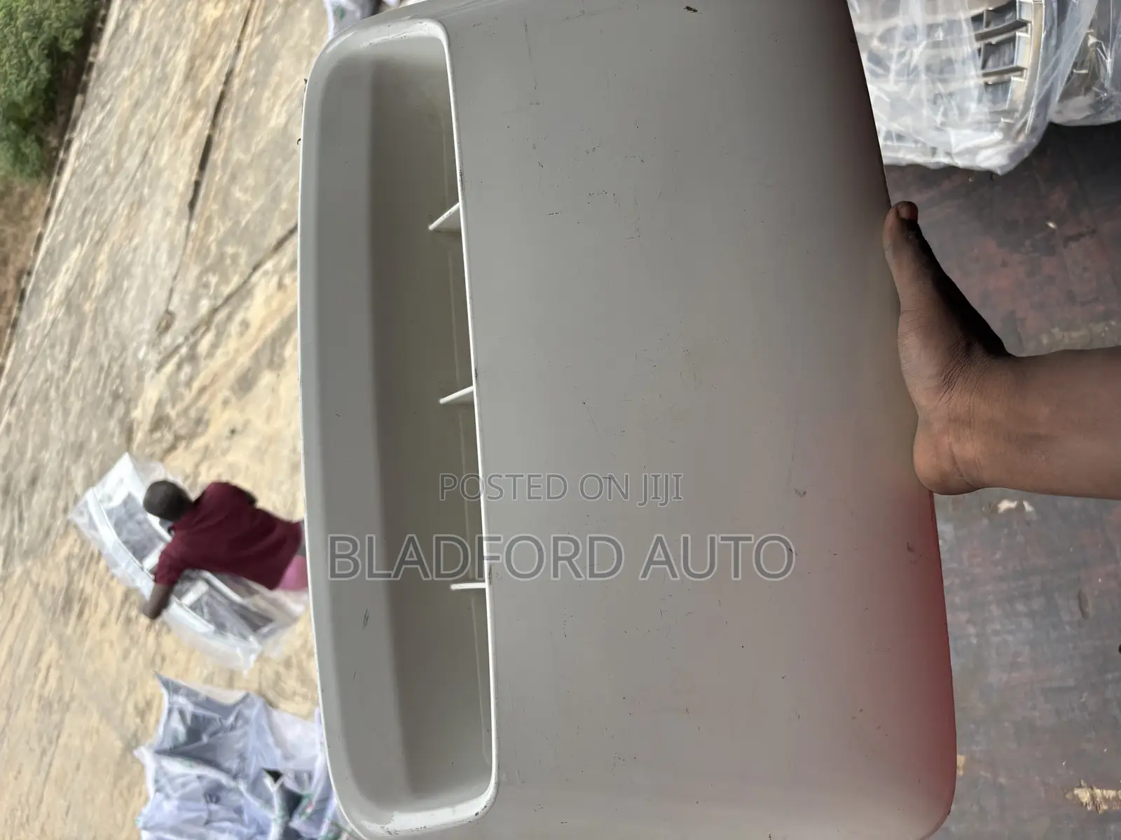 Hilux 2012 Bonnet/Hood Scoop