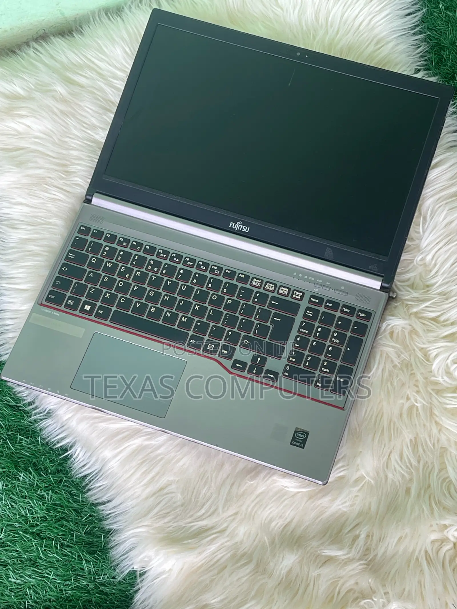 Laptop Fujitsu Lifebook AH532 8GB Intel Core I7 SSD 256GB