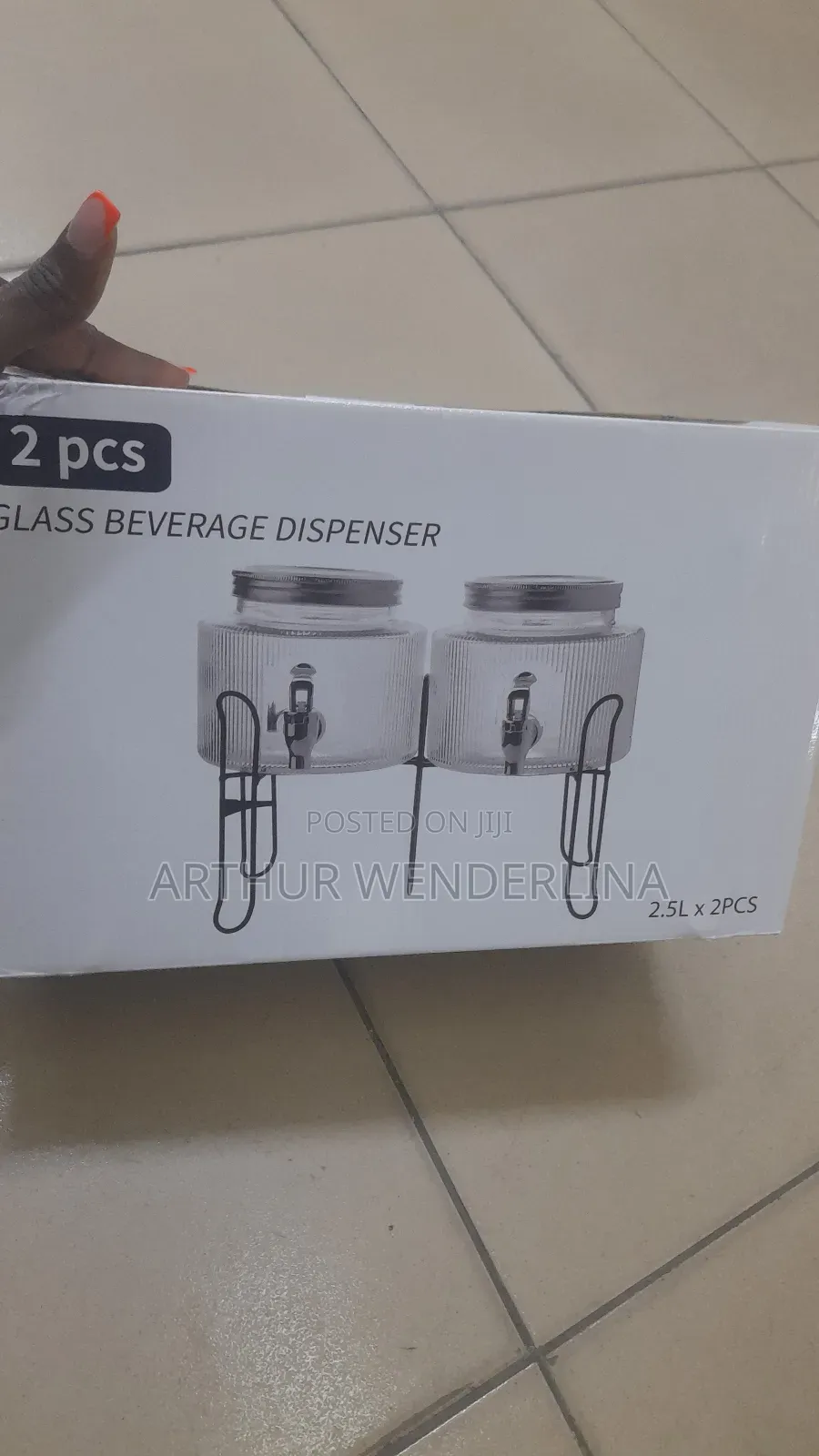 2 in 1 Drink Dispenser. (2.5liters Each)