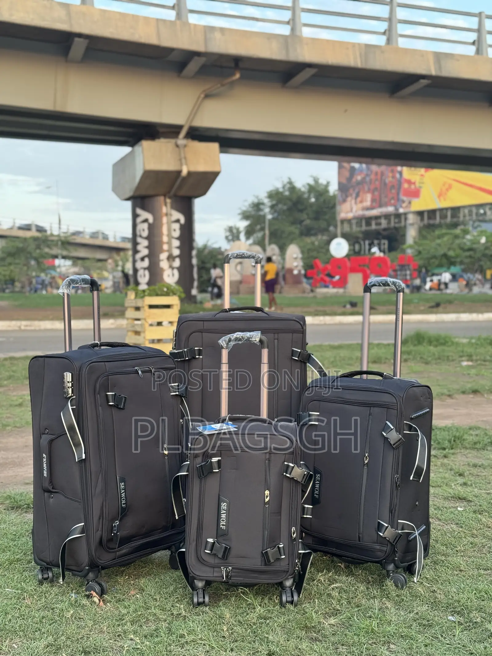 Material Trolling Traveling Bags 4 in 1 Xl/L/M/S Luggage