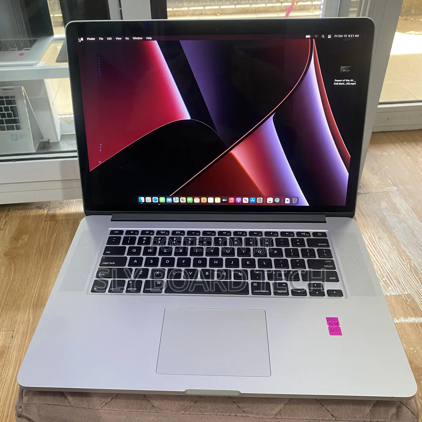Laptop Apple MacBook Pro 2015 16GB Intel Core I7 SSD 256GB